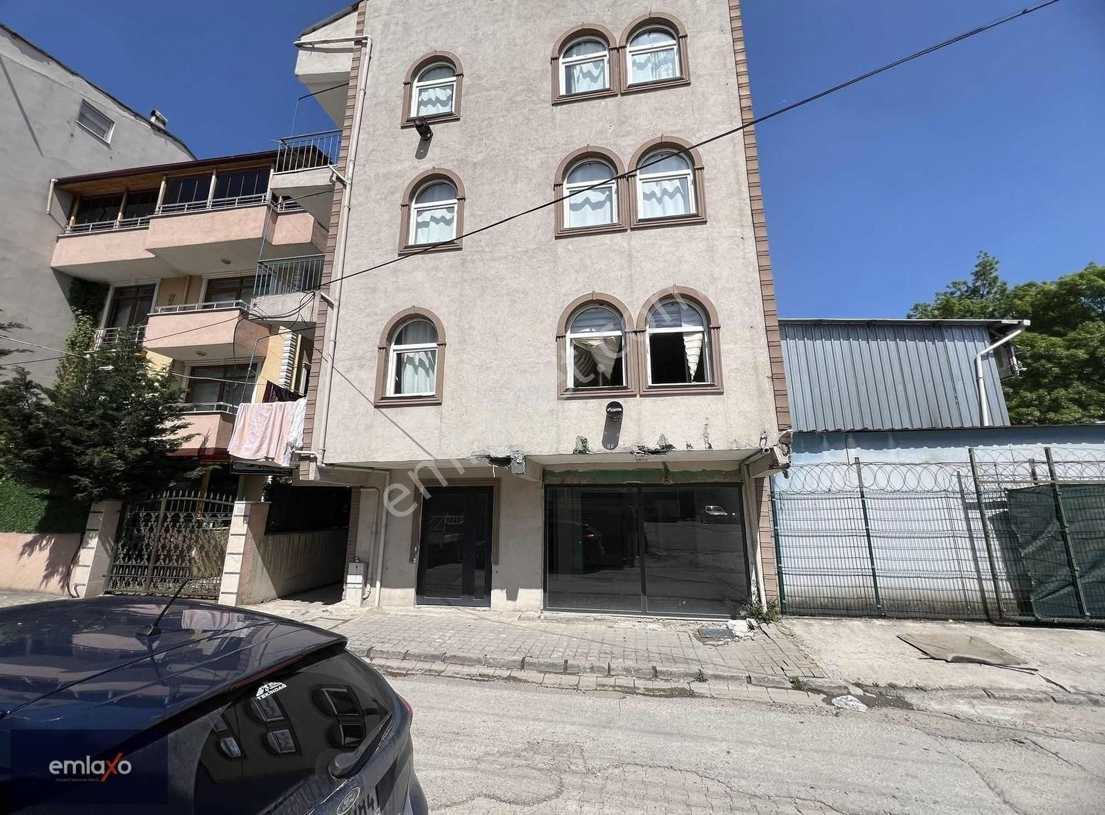 Emlaxo'dan İzmit Yenişehir Mahallesinde Kiralık 2+1 Daire