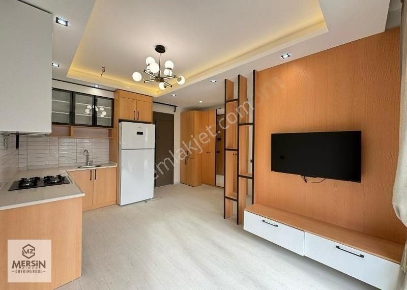 Mezitli 75 Yıl Mah Site İçi Havuzlu 1+1 Kiralık Daire