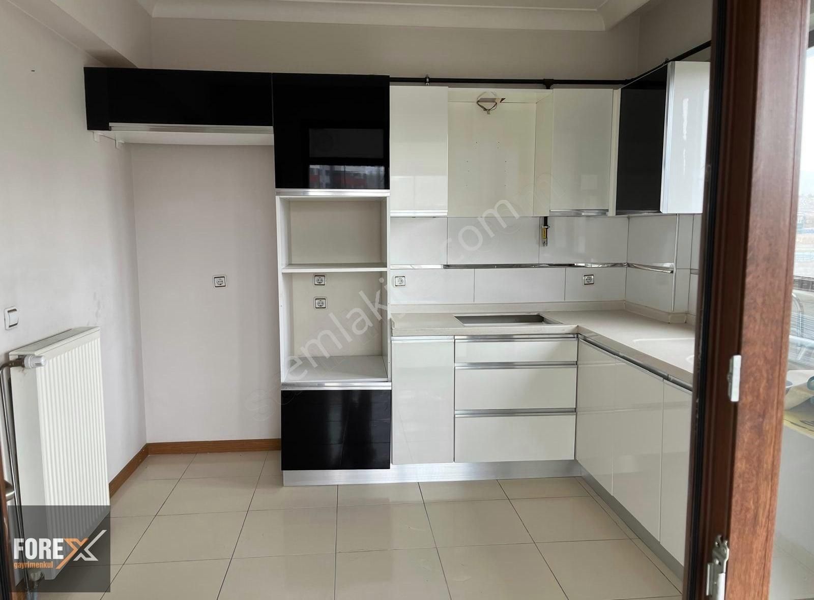Altınolukta Geniş Satılık 3+1 Daire