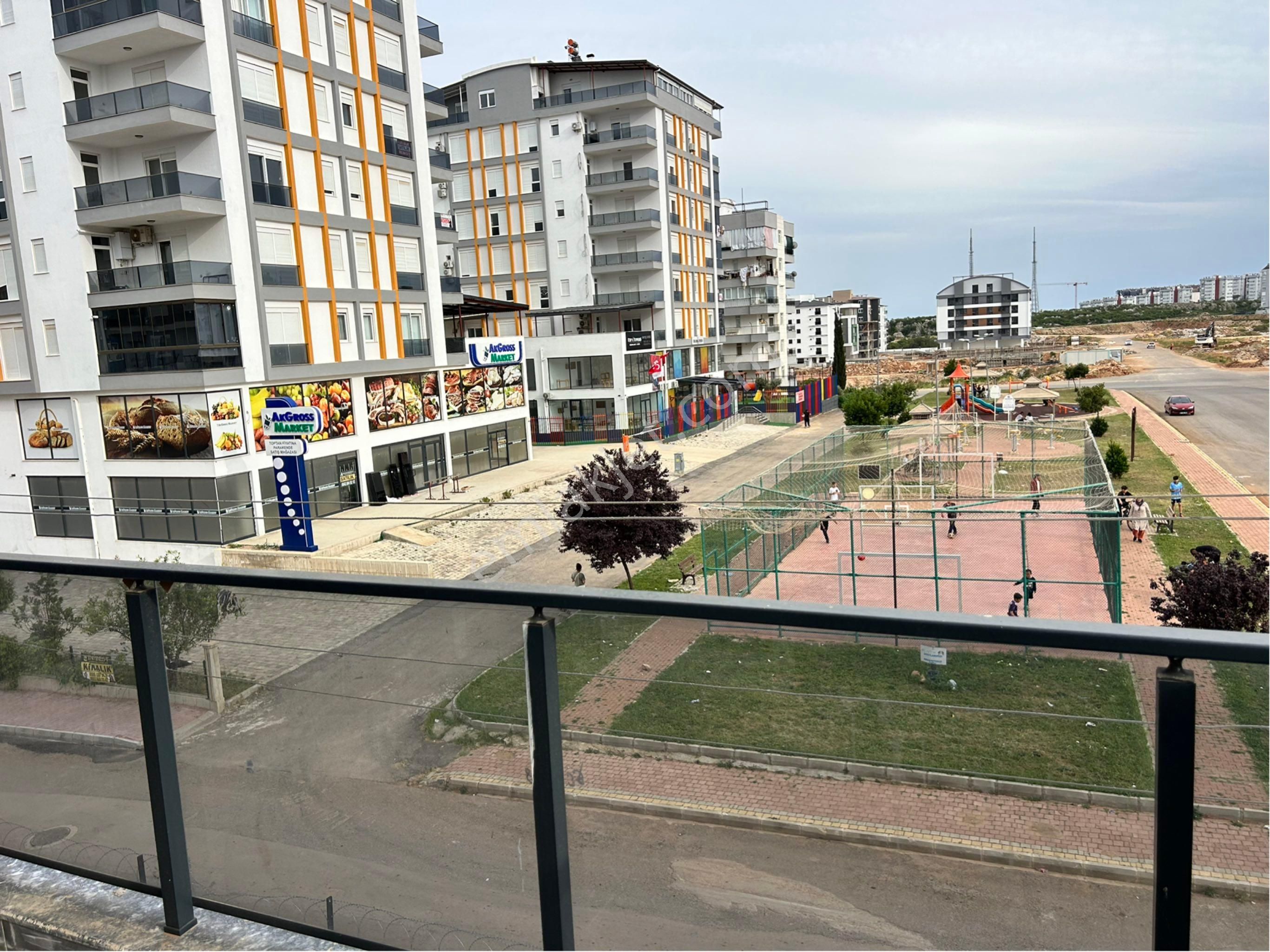 Çankaya’da Kiralık 3+1 Ebeveyn Banyolu Doğalgazlı Ayrı Mutfak Ayrı Wc Lüks Daire