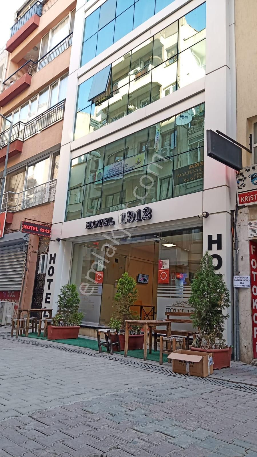 Karşıyaka Çarşıda 1+0 Kiralık Daire Merkezi Konum