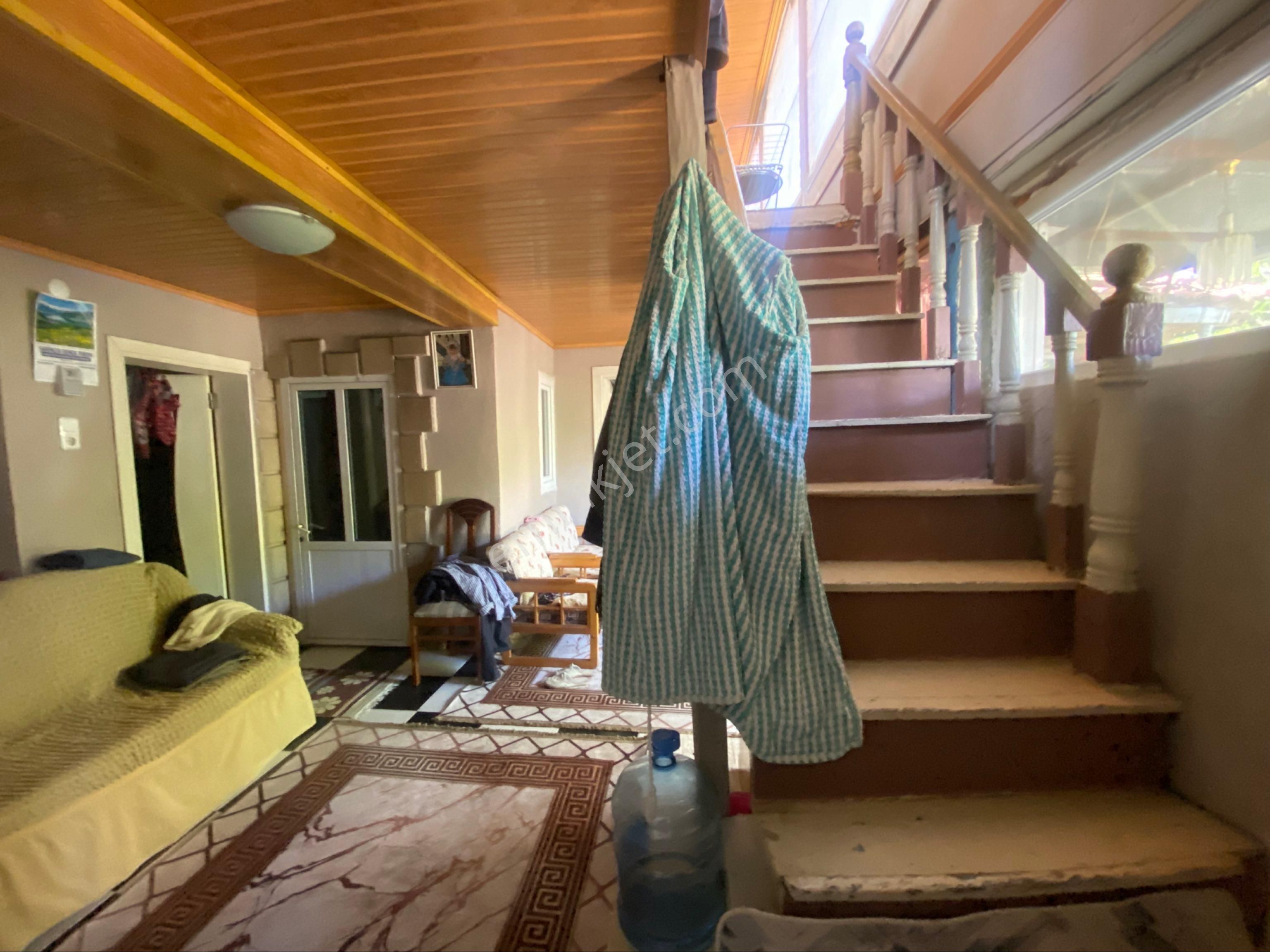 Tire Şahin Gayrimenkulden Satılık 6+1 Müstakil Ev - Görsel 6