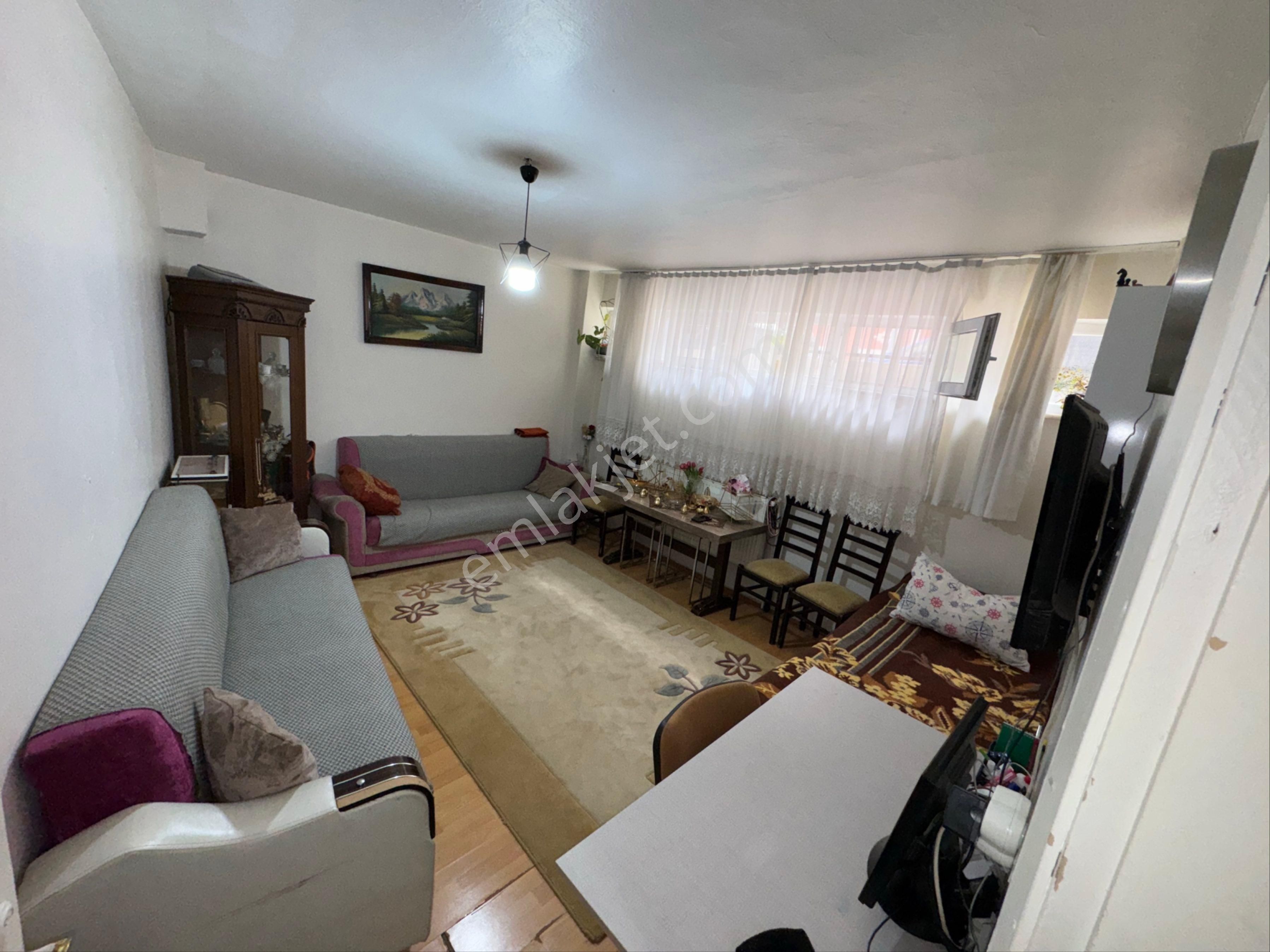 Zafer Yapı Gayrimenkulden Satılık Bahçekatı Daire 2+1 90m2 Hisseli İstanbul Sultangazi Cebeci Mahde