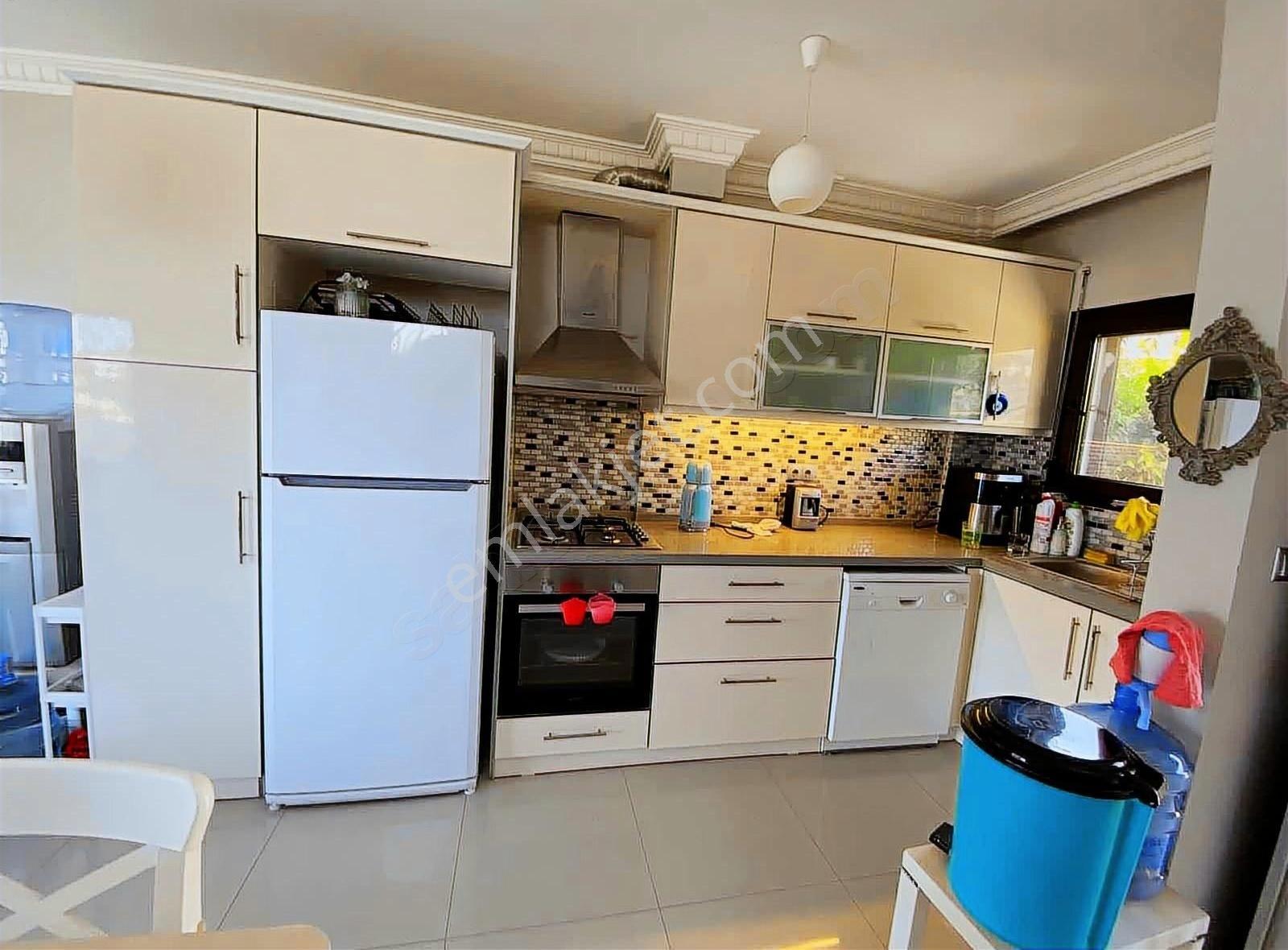 Alya Gayrimenkul Çeşme Dalyanda Kiralık Deniz Manzaralı Villa - Görsel 17