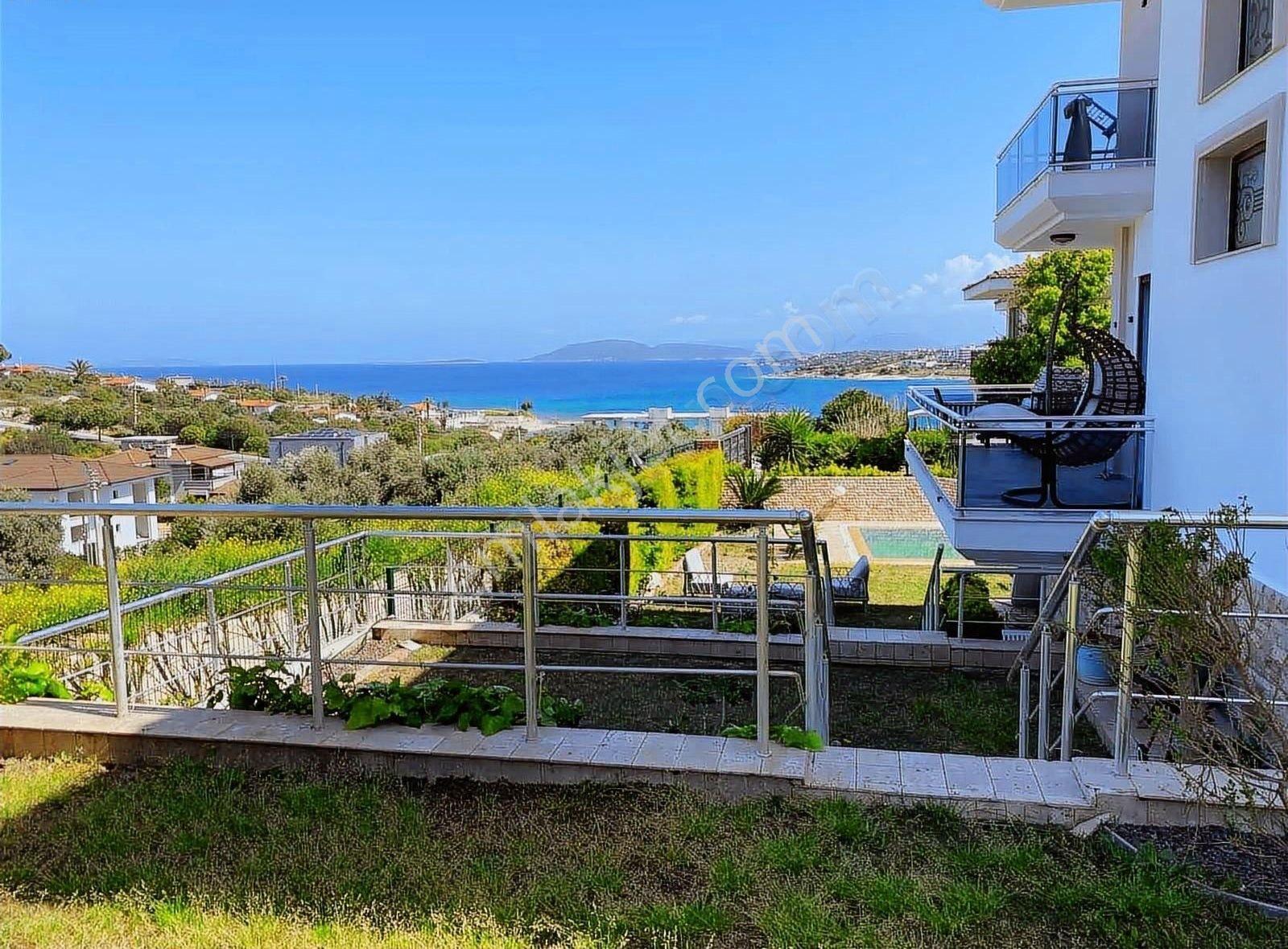 Alya Gayrimenkul Çeşme Dalyanda Kiralık Deniz Manzaralı Villa - Görsel 2