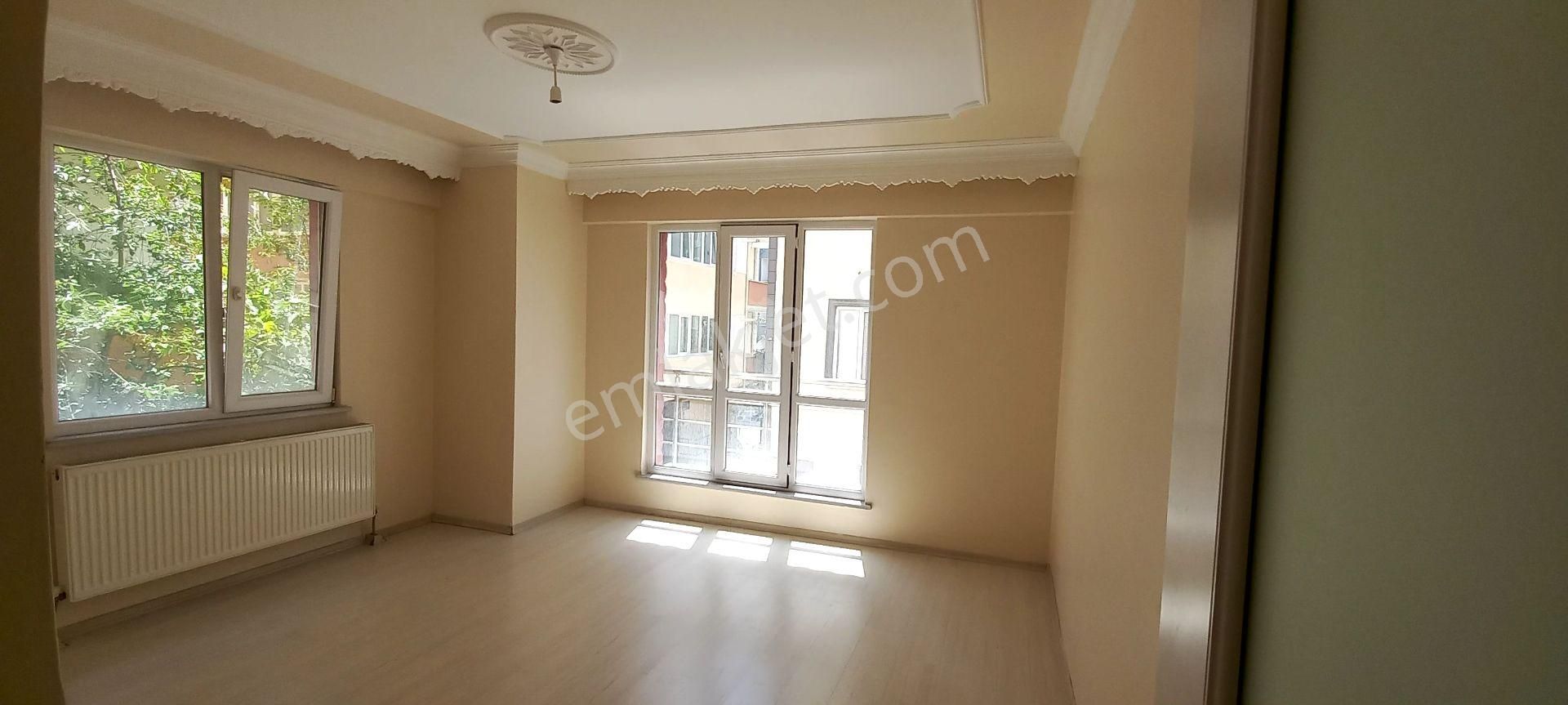 Sahibinden Merkezde Köşem Amfi Tiyatro Yanında 2+1 Acill Kiralık Daire