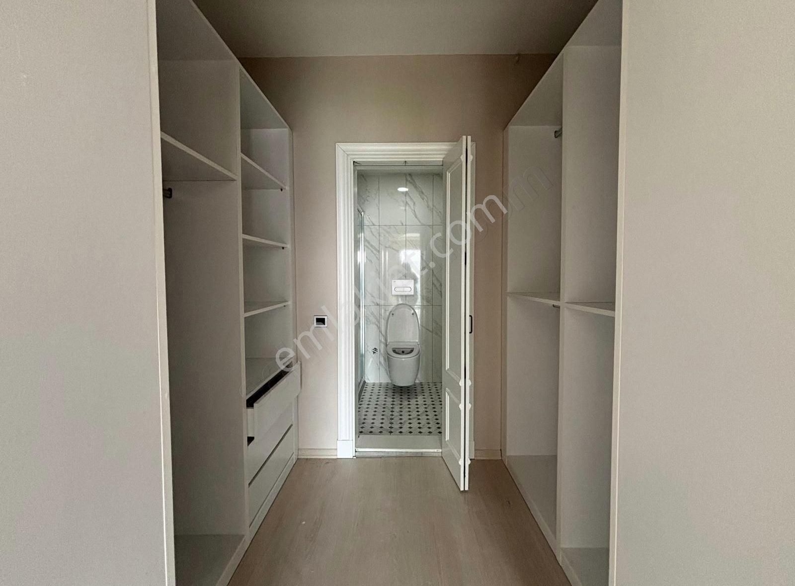 Samsun Atakumda Panoramik Deniz Manzaralı Havuzlu Site İcinde4+1