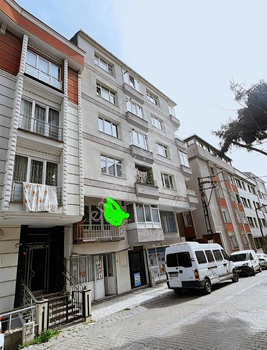 Avcılar'da Full Esyalı 2+1)daire, 22,000tl(memura) Aile, Bekar,a