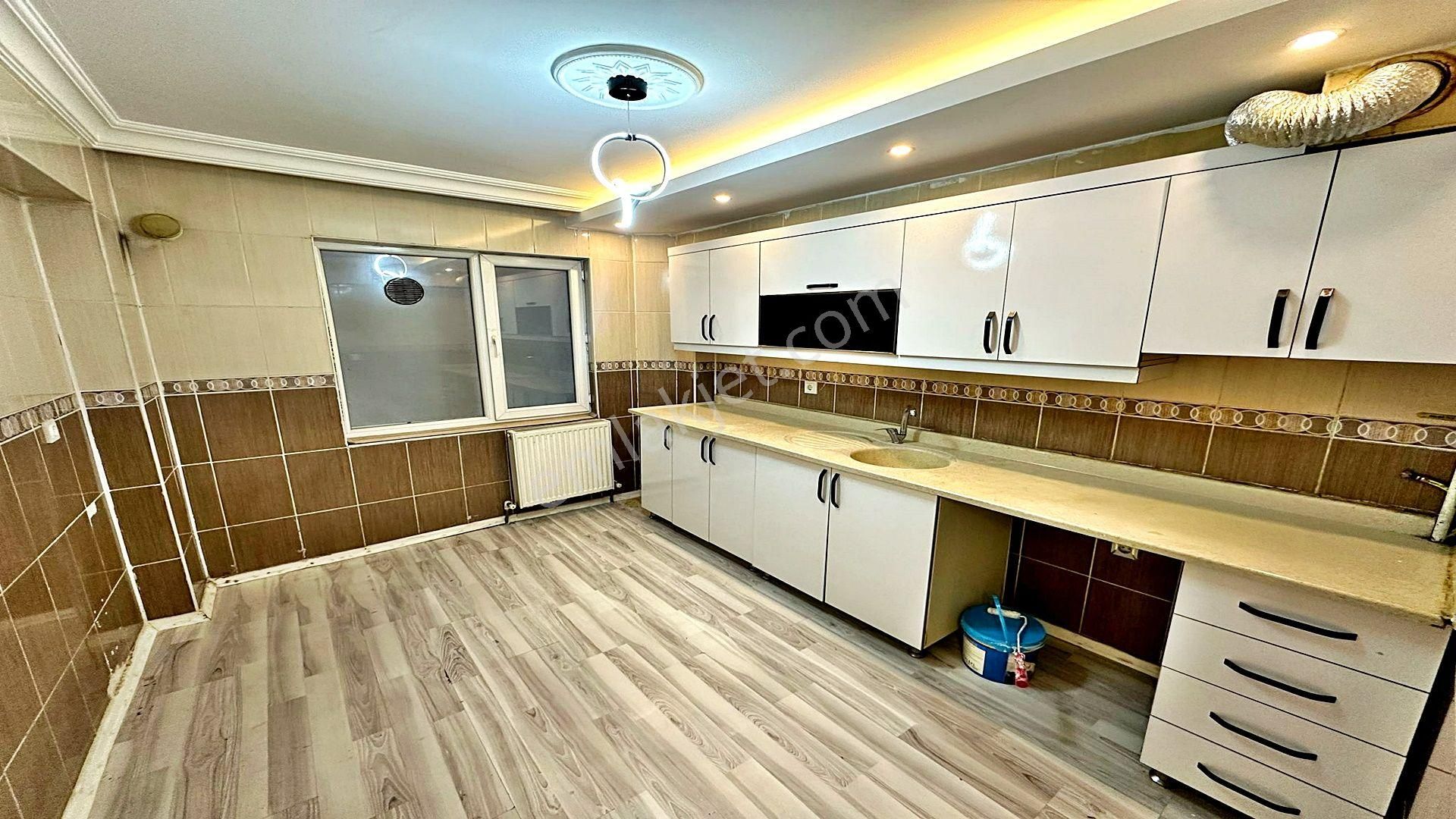 Atapark 340 Cadde Yakını Masrafsız Asansörlü Değerinin Altında