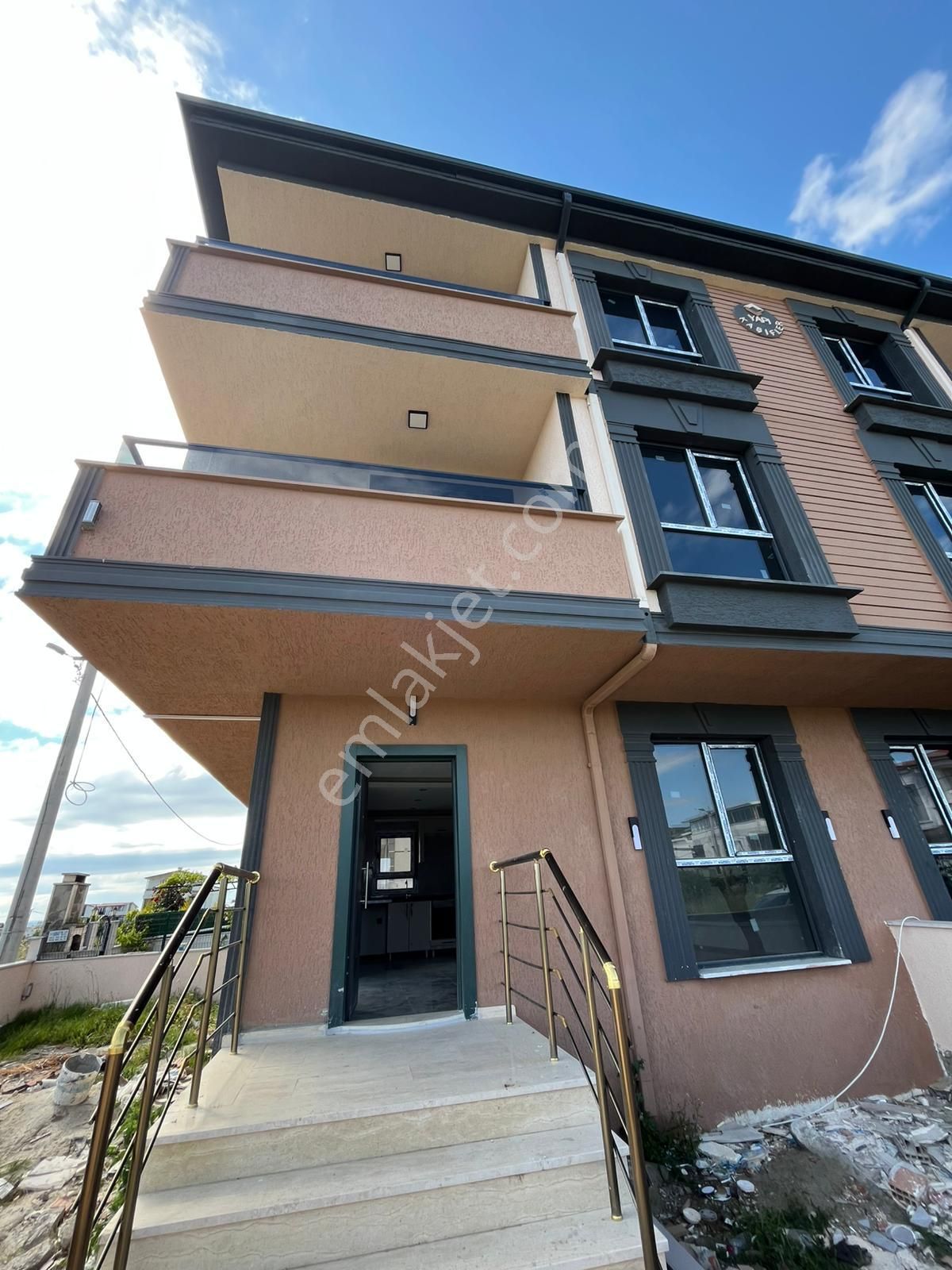 Ata Gayrimenkul'den Ful Deniz Manzaralı 4+1 Park Cepheli Villa - Görsel 2