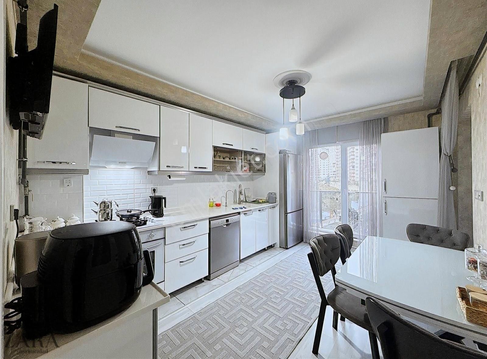 ▄zara▄cengizhan Mh Cd. Üzeri 2 Bloklu Lüx Sitede 2+1_115m² Daire