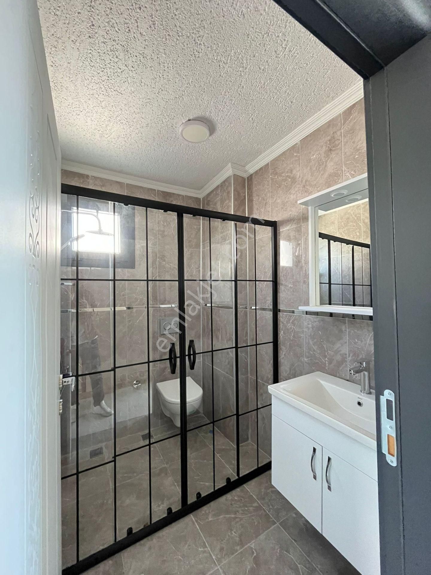 Ata Gayrimenkul'den Sahile Yakın Merkezde 5+1 Lüks Villa - Görsel 30