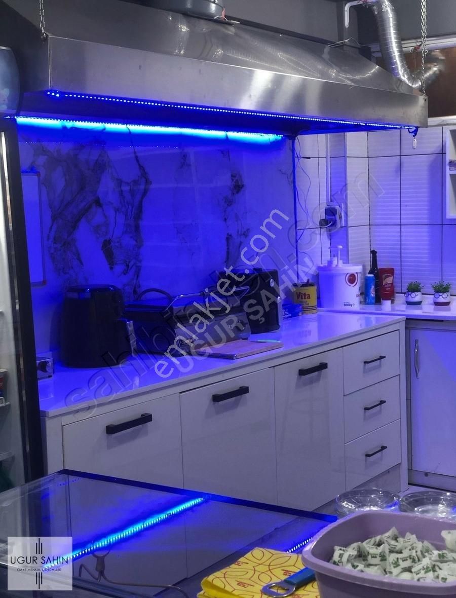 İzmit'in Merkez İş Hanı Öztalay'da Devren Cay Ocağı Fast Food