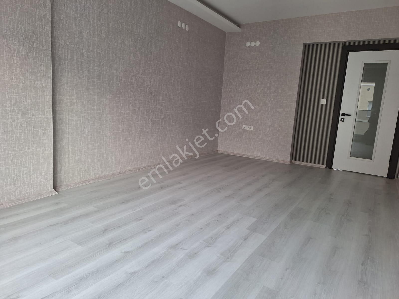 Turkuaz Gayrimenkulden Süvari Mh.de Giriş Kat Sıfır 2+1 Satılık Daire