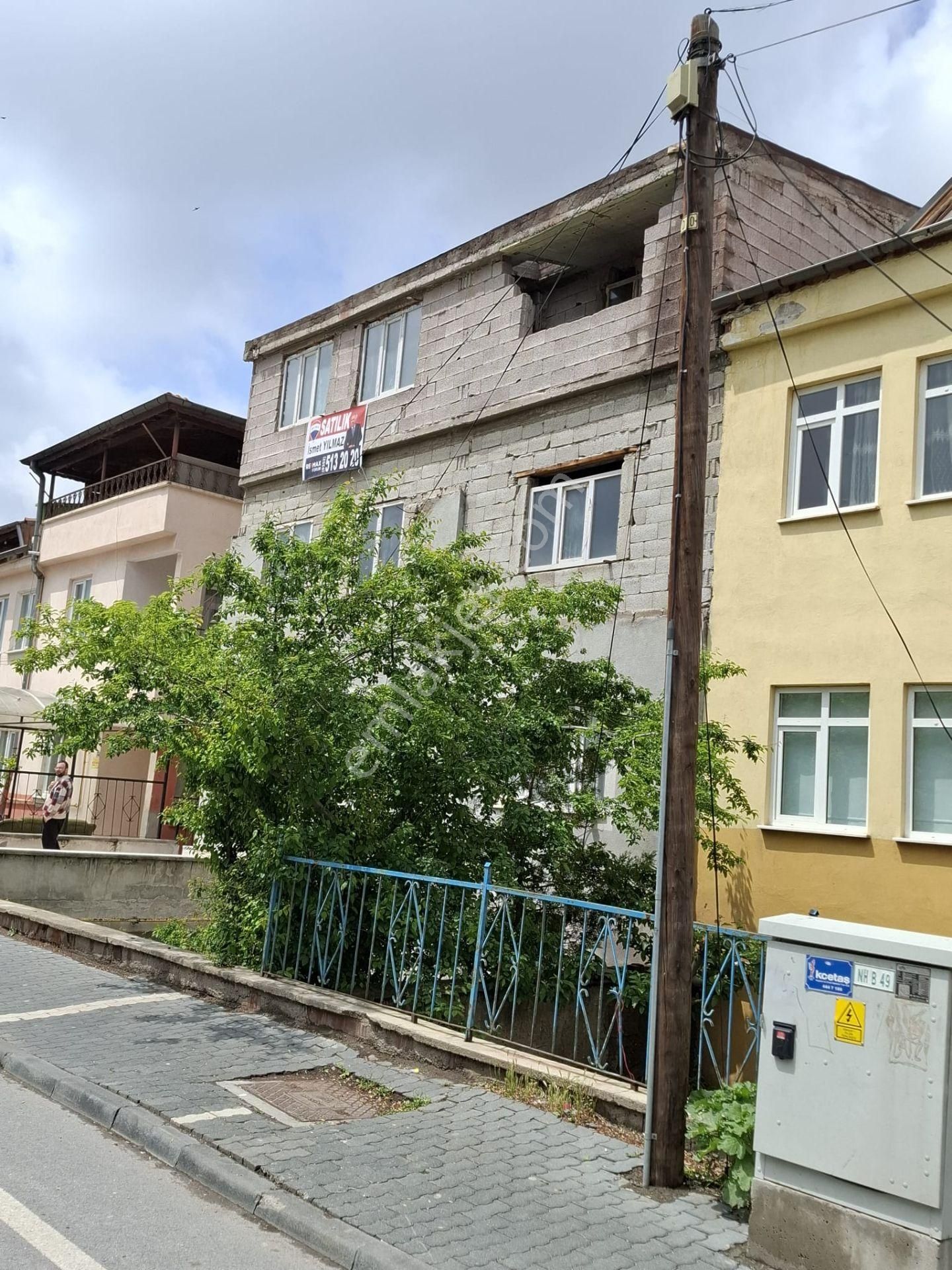Melikgazi Osmanlı Mahallesinde Satılık Komple Müstakil Bina