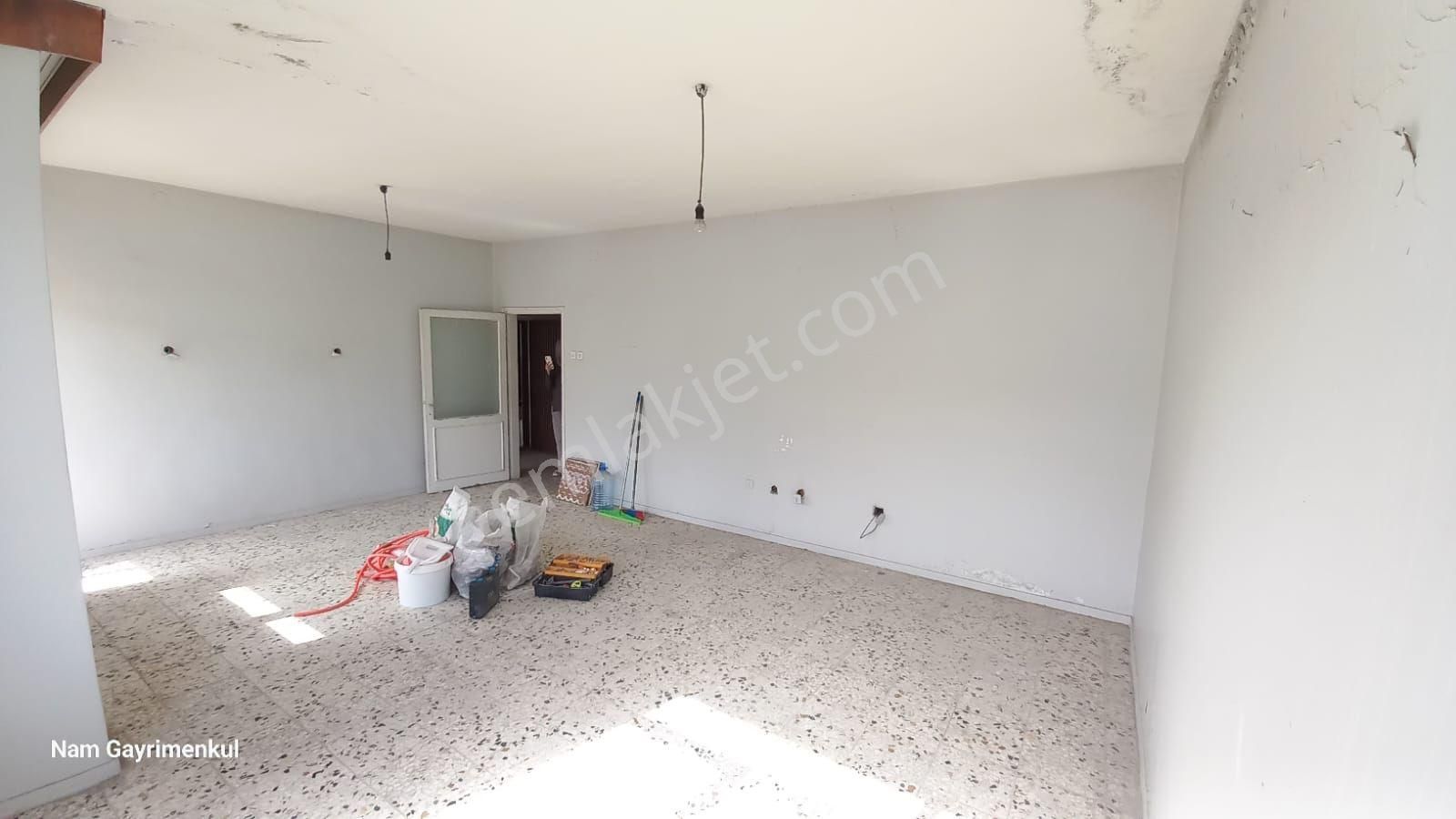 Yenişehir Piri Reis Mahallesi'nde 2+1 Geniş Oturumlu Kelepir Daire