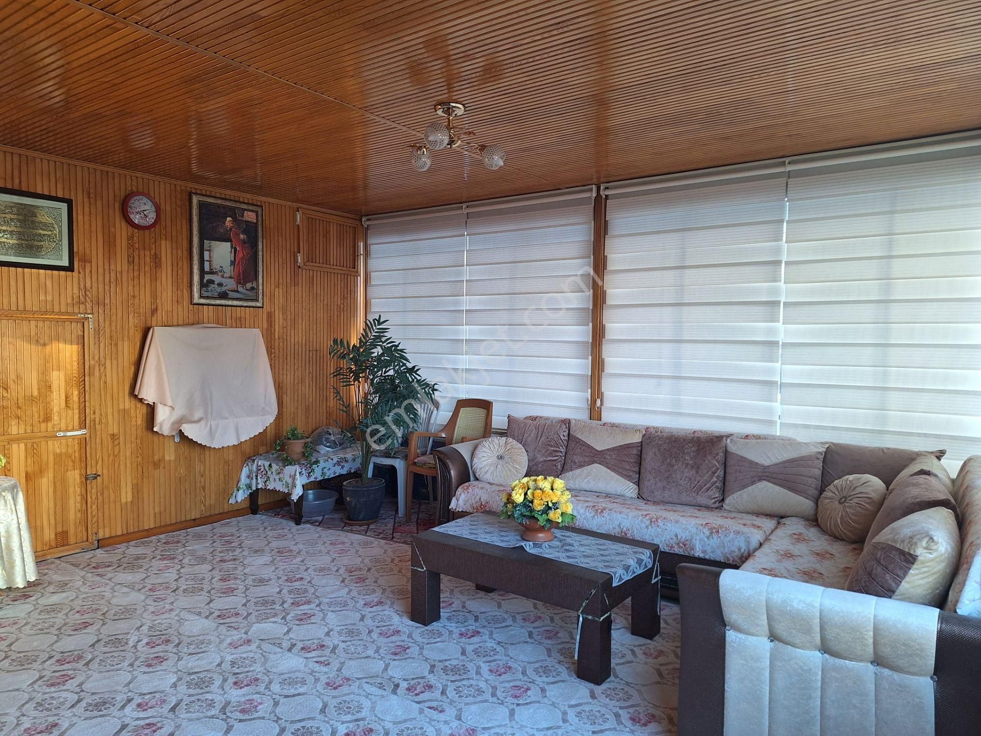 Turkuaz Gayrimenkul'den Alsancak Mh.de 4+1 Satılık Teraslı Daire