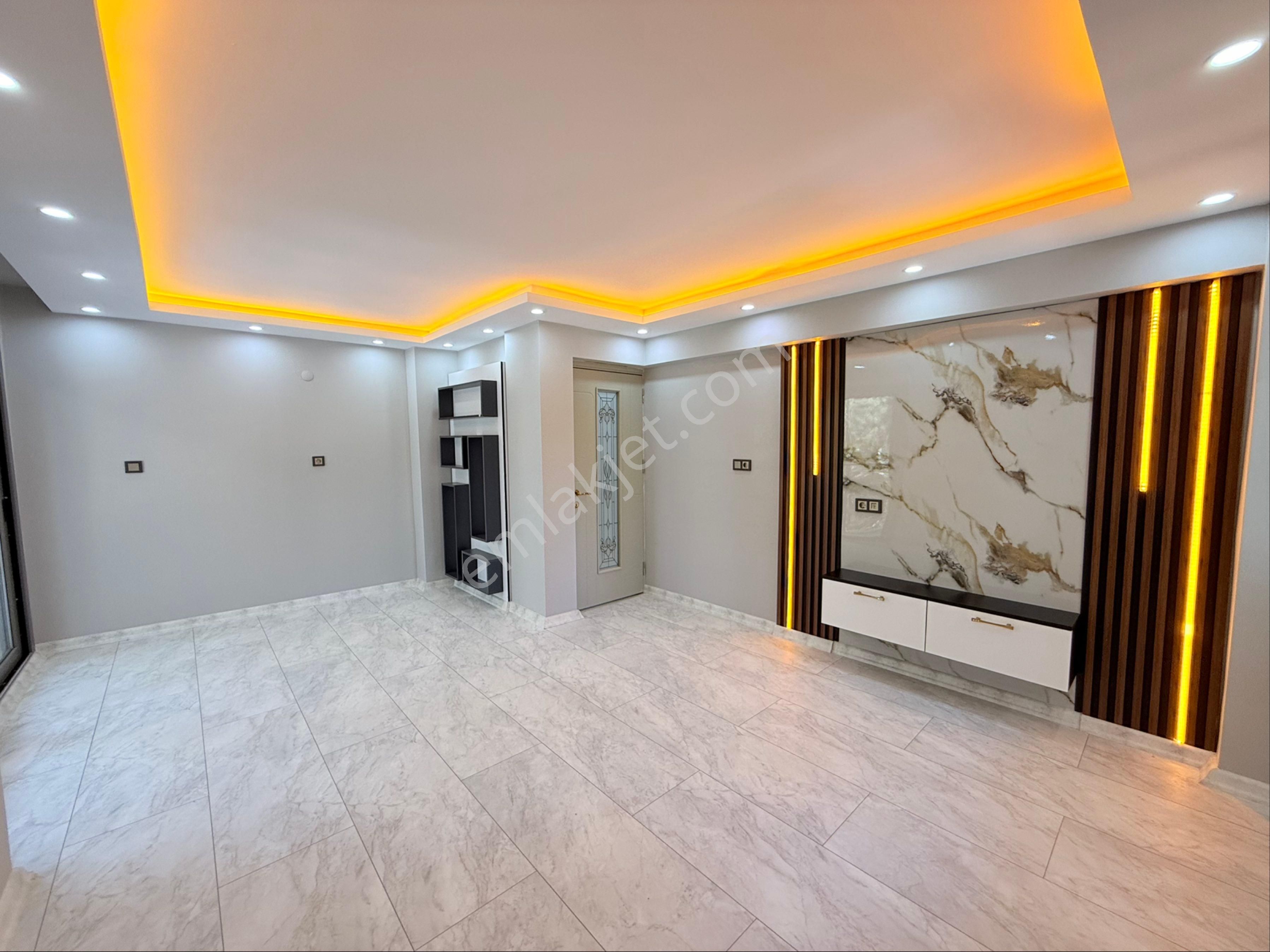 Emlak Center'dan 75.yıl Mah Satılık 3+1 Ful Lüks Daire