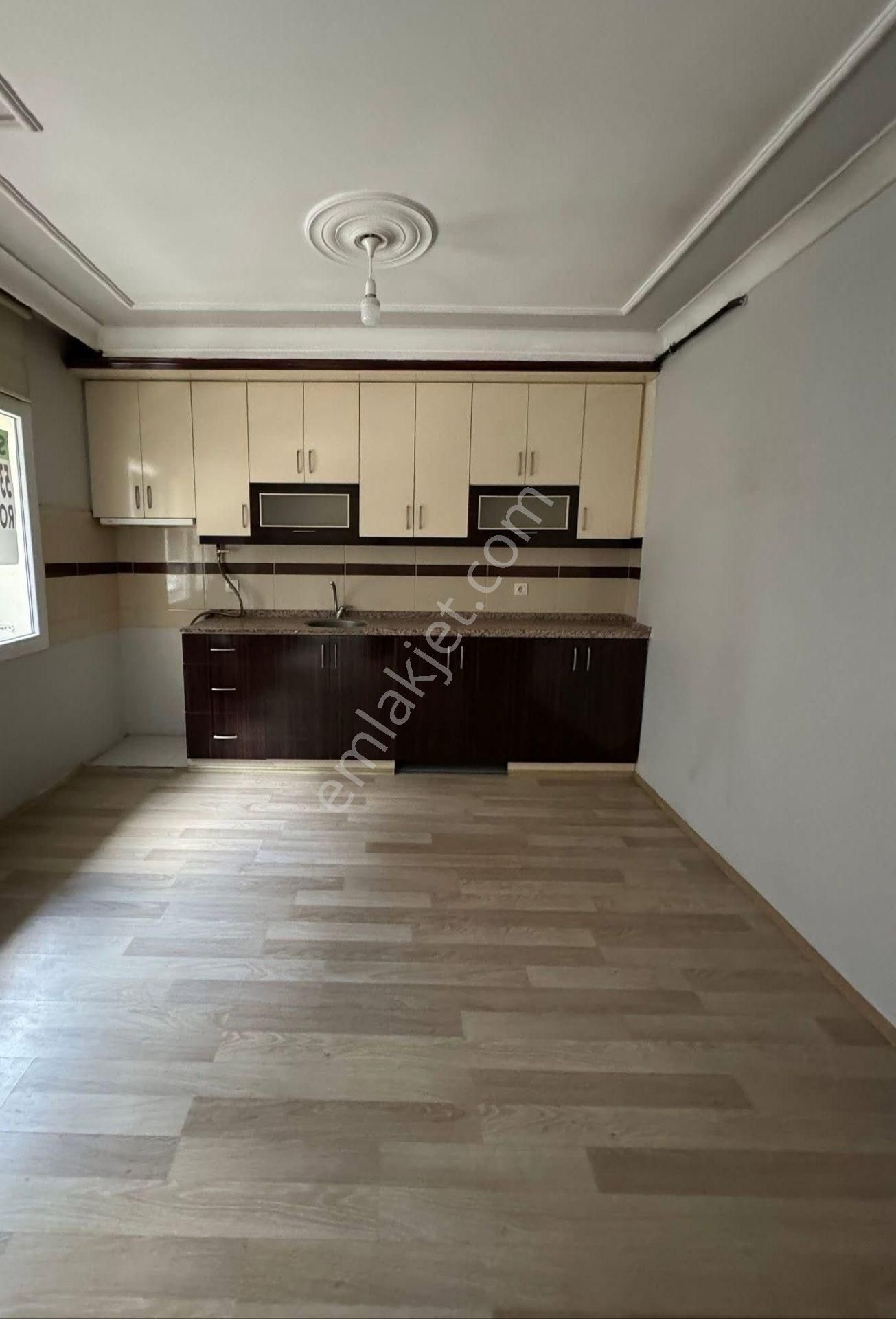 Turgutlu Adliye Civarı 3+1 Amerikan Mutfak Yüksek Giriş Daire