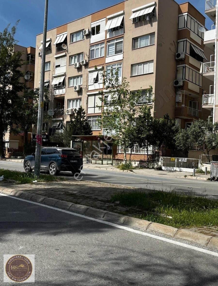 Hs Gayrimenkulden Eşsiz Konumda,geniş Ve Ferah 3+1 Satılık Daire