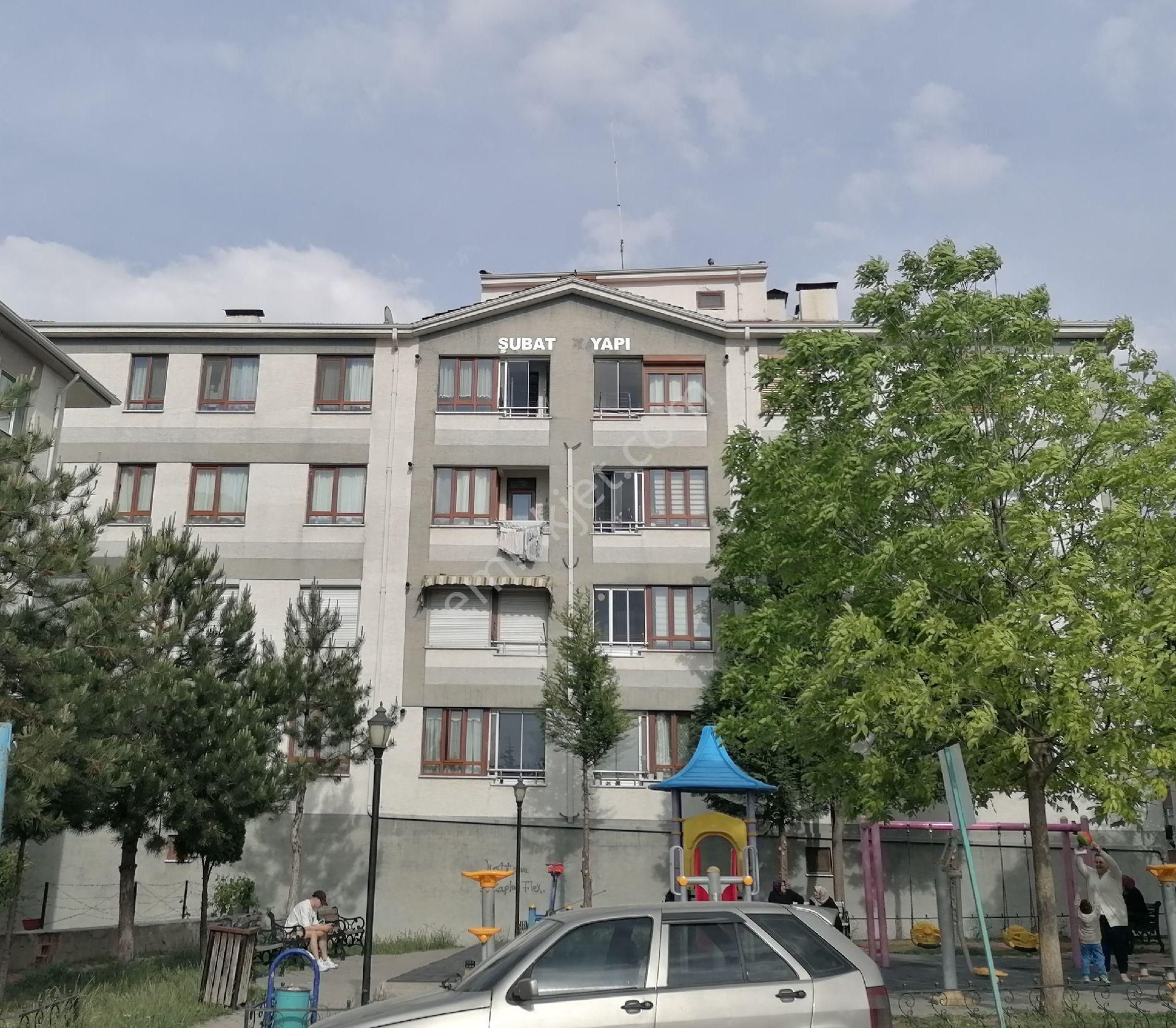 Pera'dan Yenidoğan Mh.ali Rıza Efndi Bulv.yanı Satılık 2+1 Daire