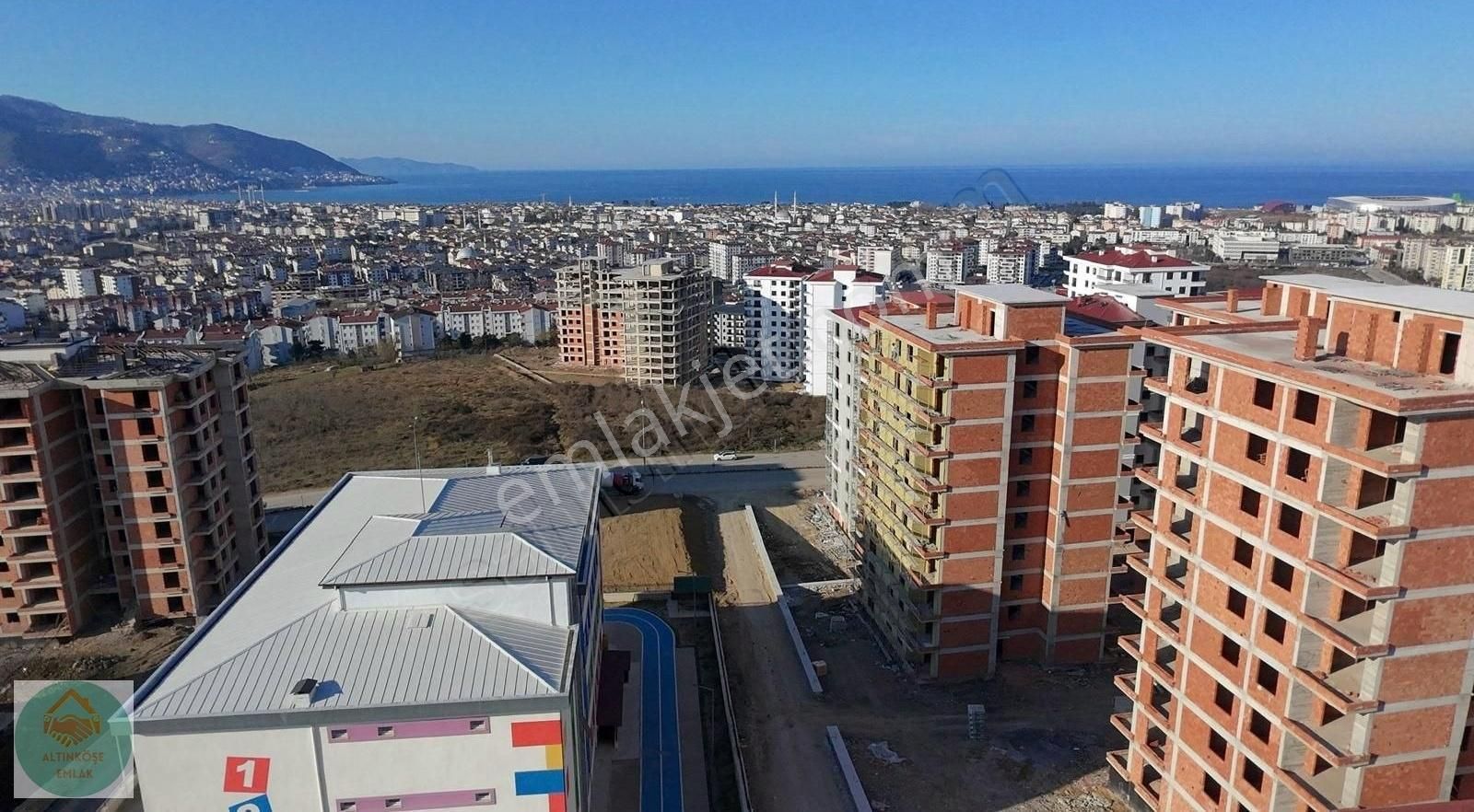 2 Daire İçin Fırsat Fiyat!, Y.ısıtma, E.banyolu 3+1 165 M2