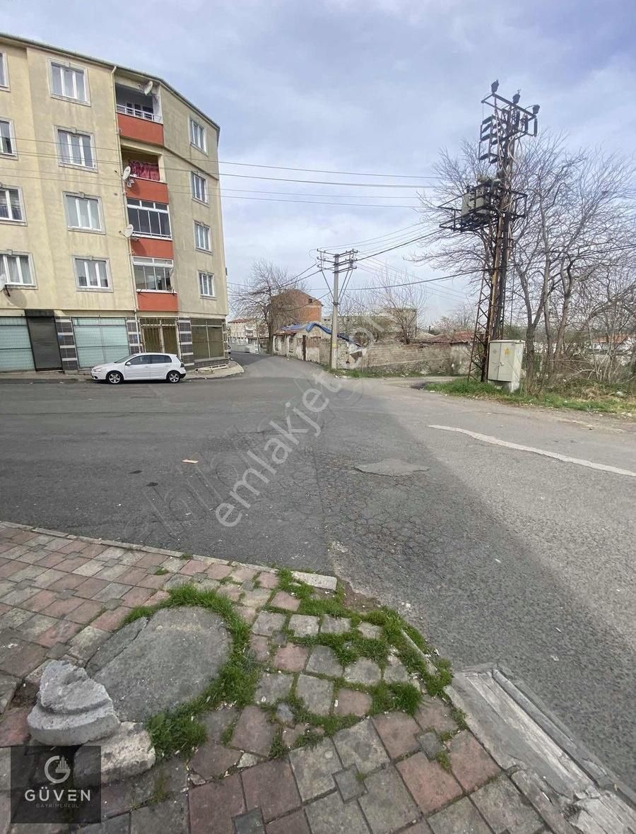 Cemaliye Mah De 300 M2 Demir Korkuluklu Düz Giriş