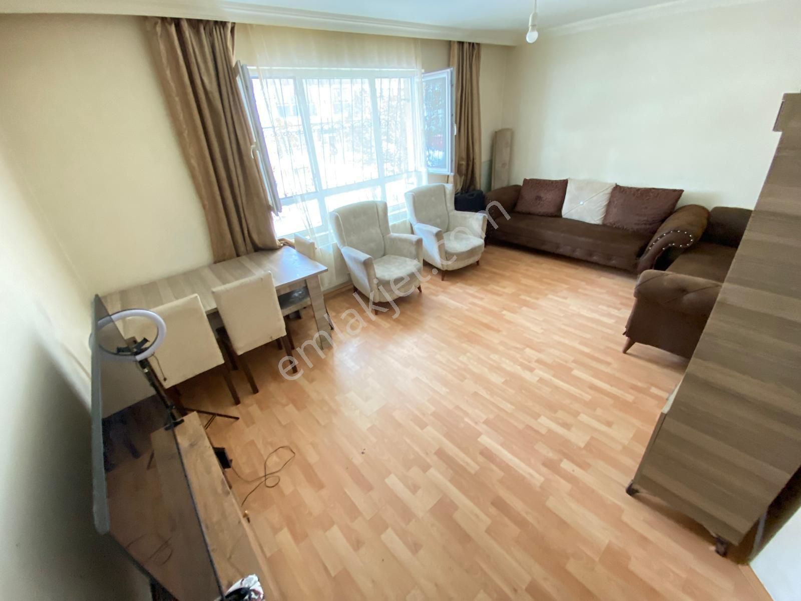Bostancık Mahallesinde 3+1 Giriş Kat Daire