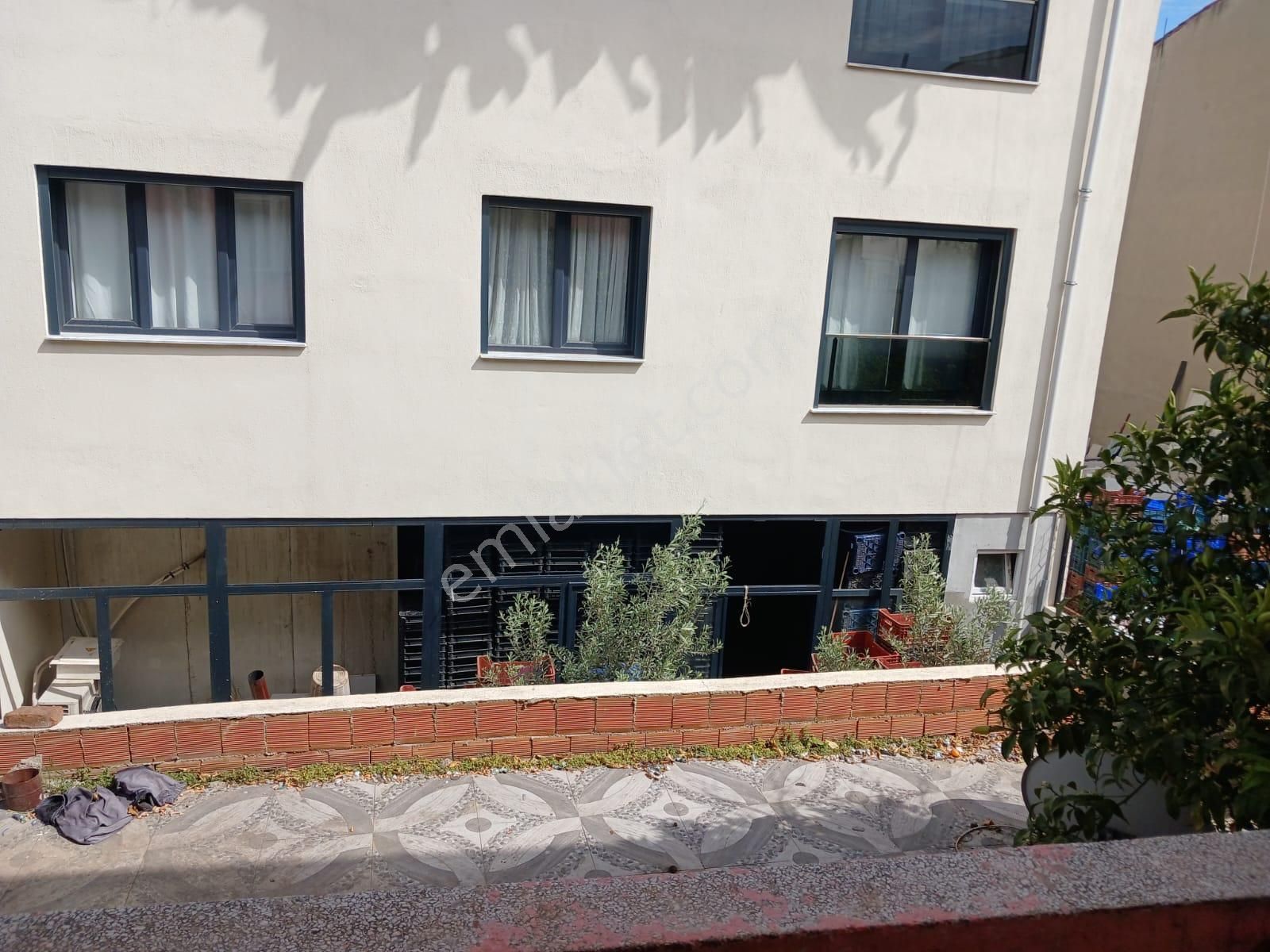Karabağlar Cadde Yakını Acil Fırsat Daire 2+1 Merkezi Konum
