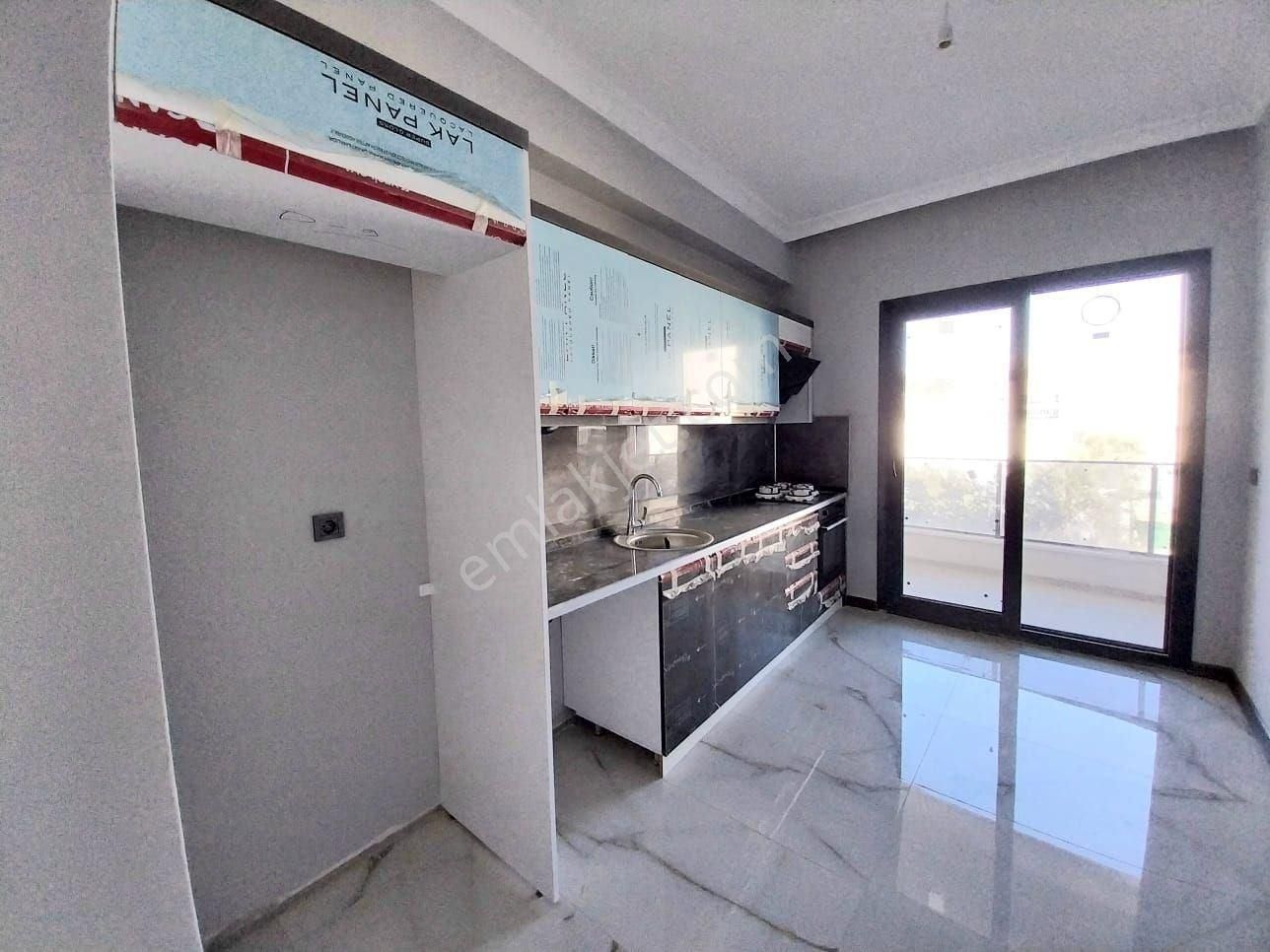 Yükselden Kadıköyde Sıfır Eşsizm2 Önü Açık Ayrı Mutfak3+1 Daire