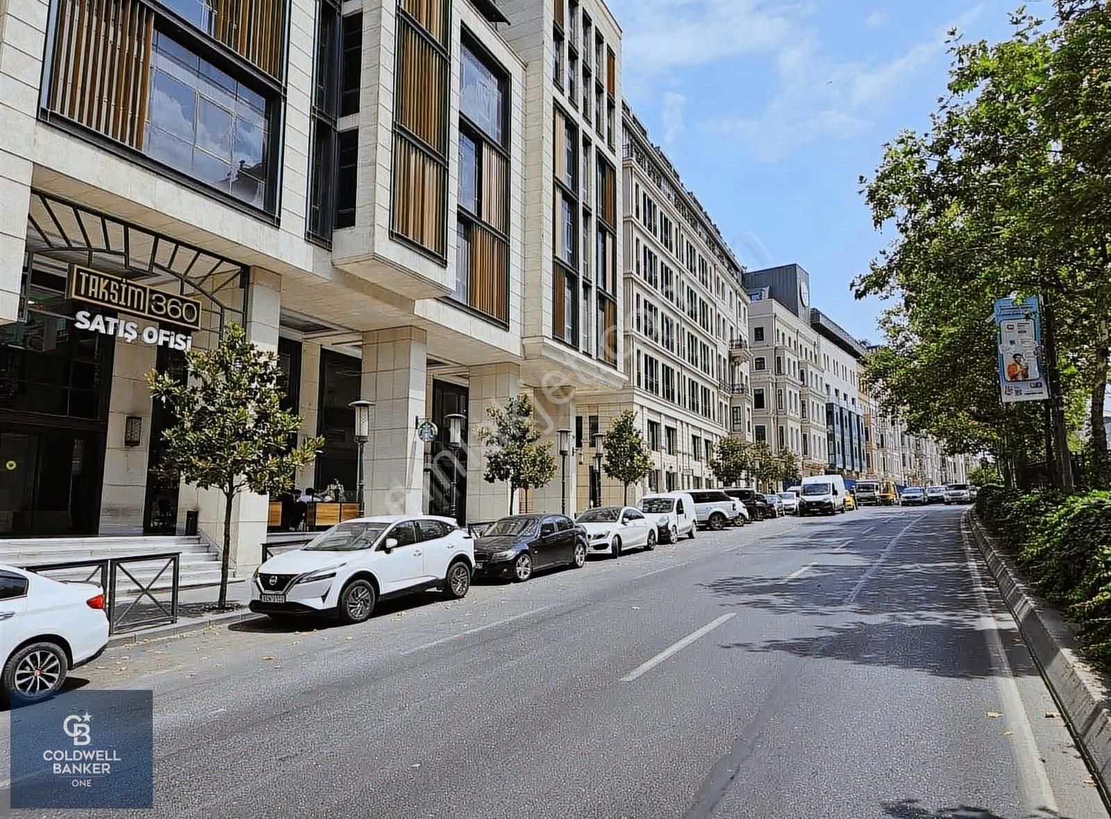 Taksim 360 Cadde Cepheli Satılık 1+1 Amerikan Mutfak
