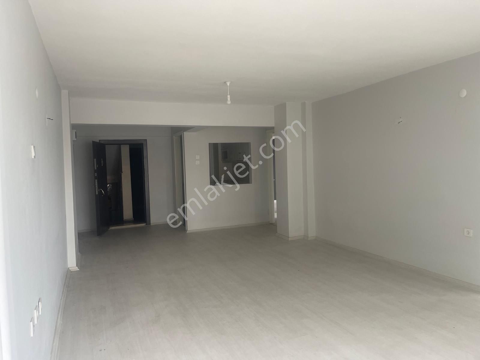 Karabağlar Fahrettin Altay Kiralık 3+1 Daire