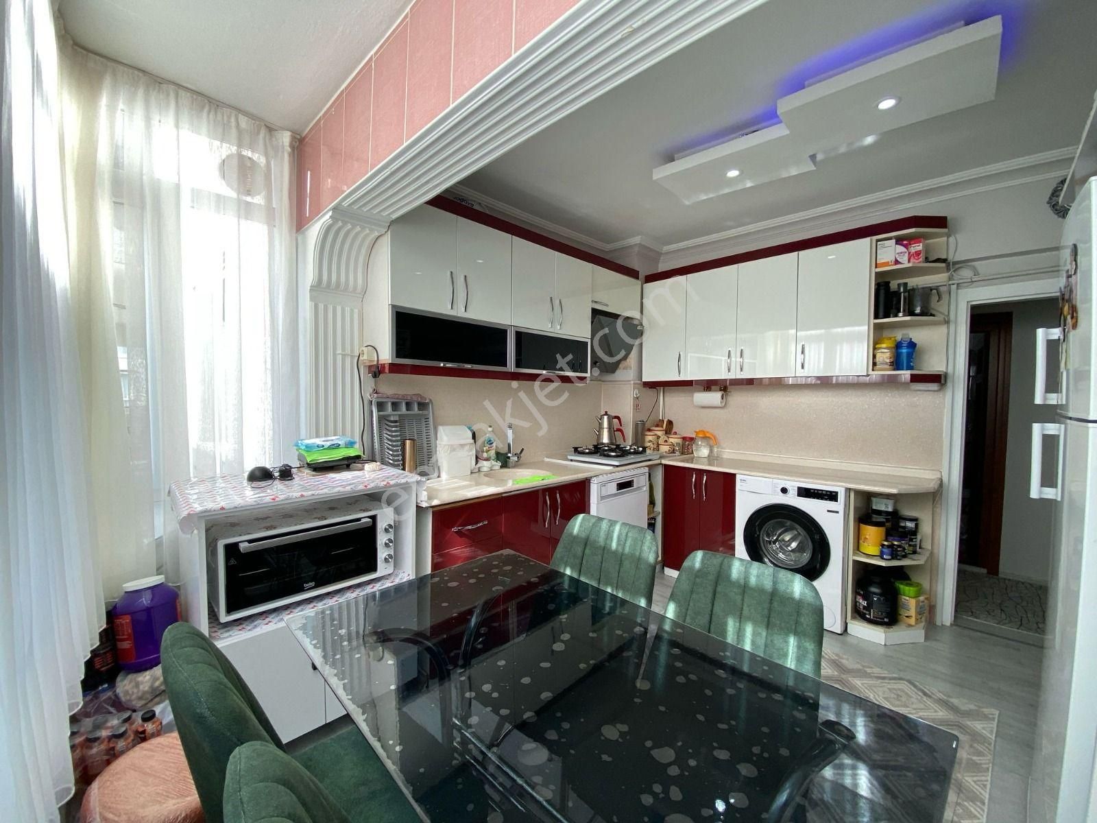 Sincan Mareşal Çakmak Mahallesi 3+1 Bağımsız Ara Katta Full Yapılı Daire
