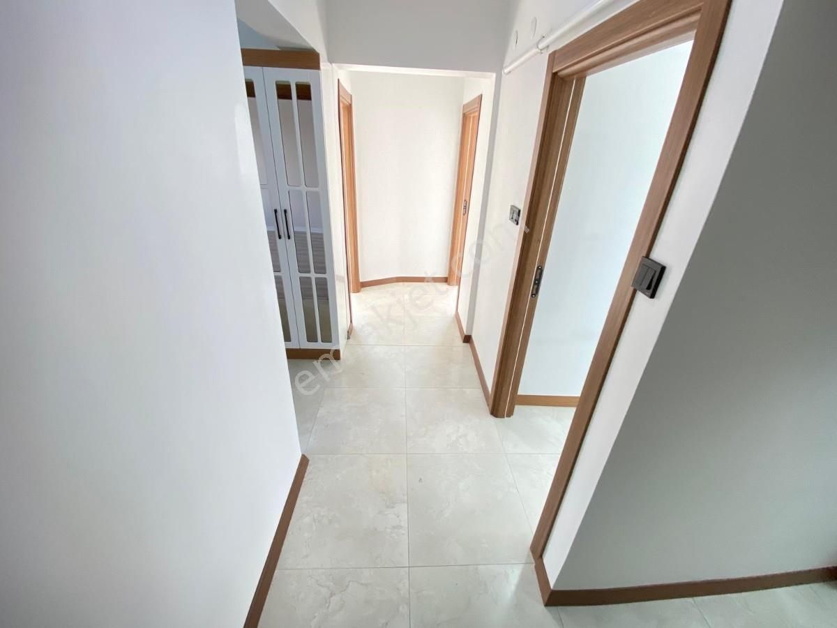 Sincan Plevne Mah 2+1 Full Yapılı Bağımsız Katta Ön Cephe Daire