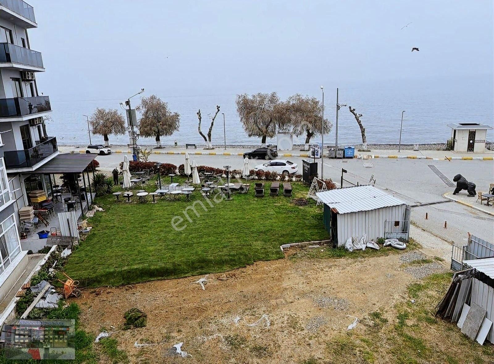 Çınarcık Merkezde Denize Sıfır Kelepir Satılık Daire
