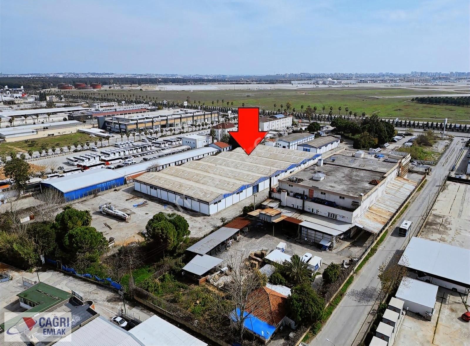 Çağrı Emlak'tan Havaalanı Karşısı, Serik Caddesinde 6.500m² Depo