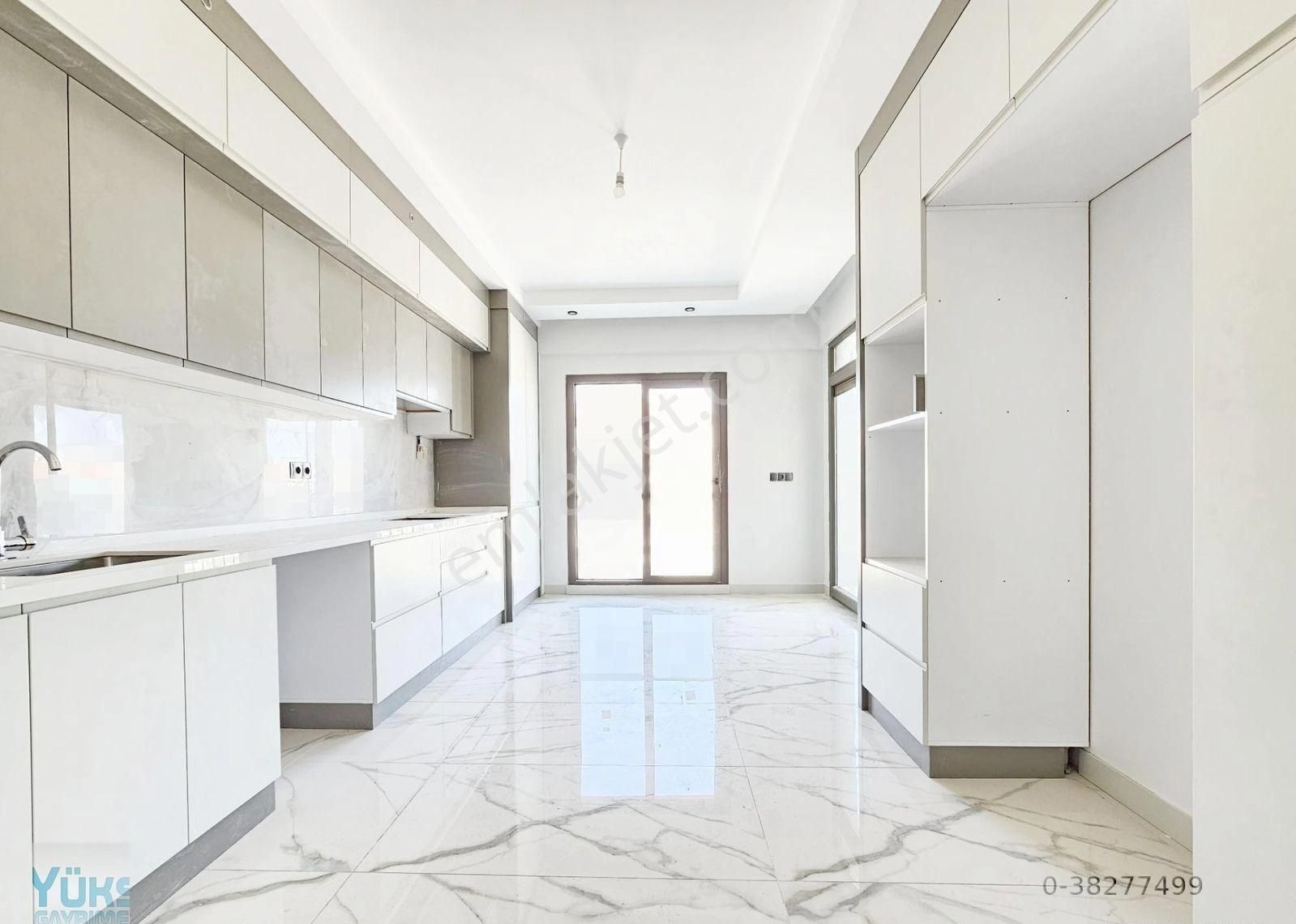 Denizli Adalet'te 3+1 190 M2 Cadde Üzerinde Adliyeye Yürüme Mesafesinde Satılık Daireler
