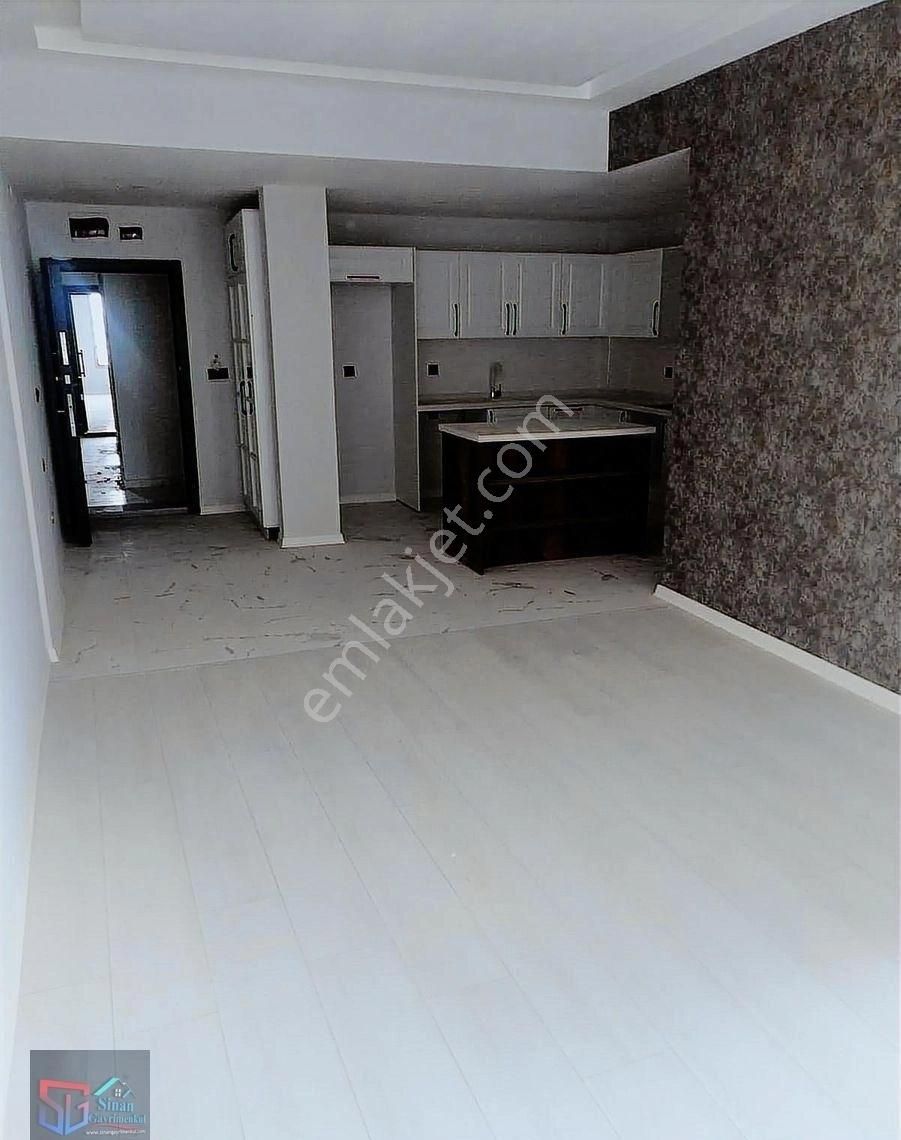 Sinan Gayrimenkulden Şehir Hastanesi Karşısı 3+1 Sıfır Daire