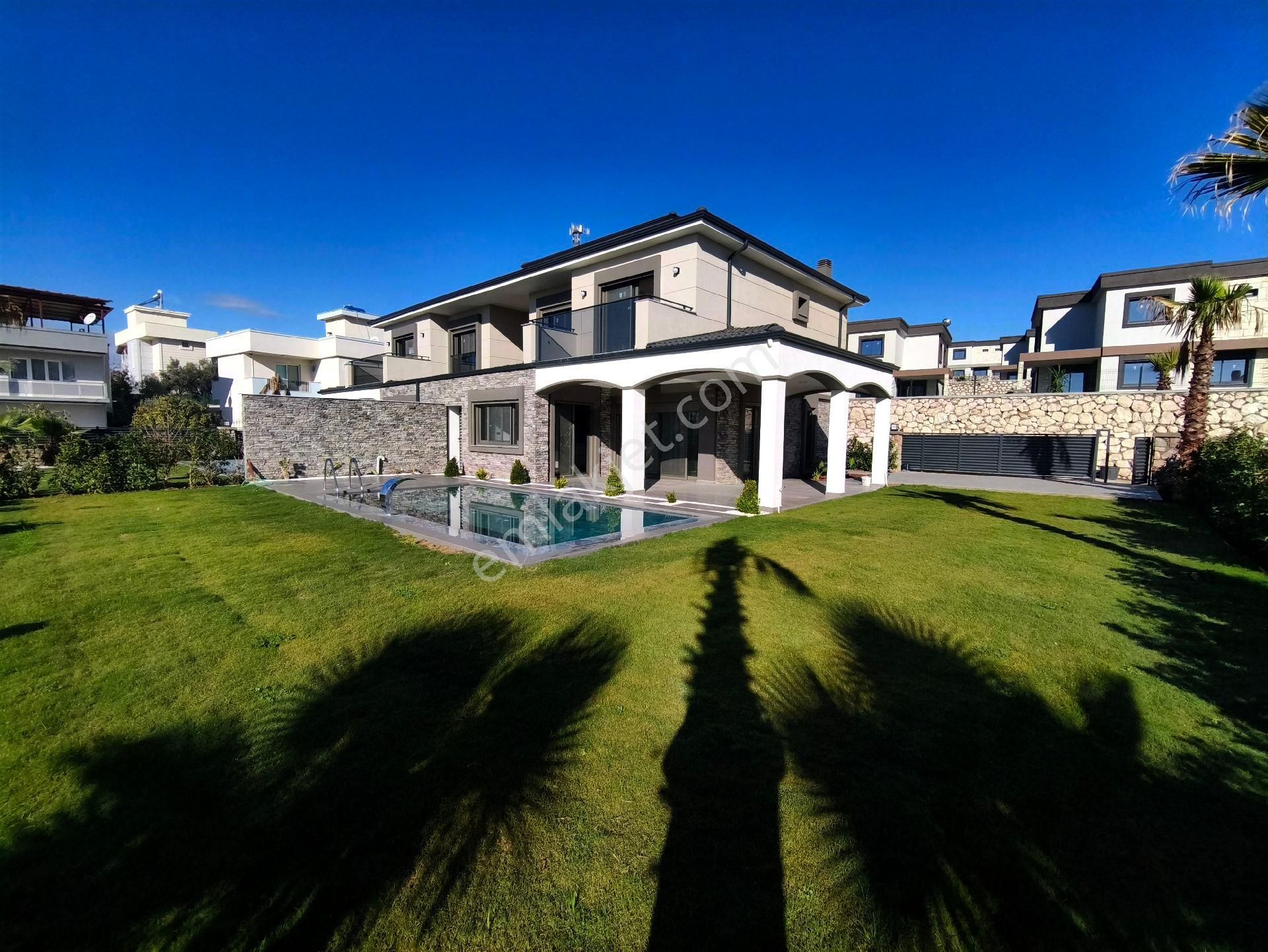 Ulamış Köyüne Hakim Konumda Müstakil Havuzlu Lüks Villalar - Görsel 4