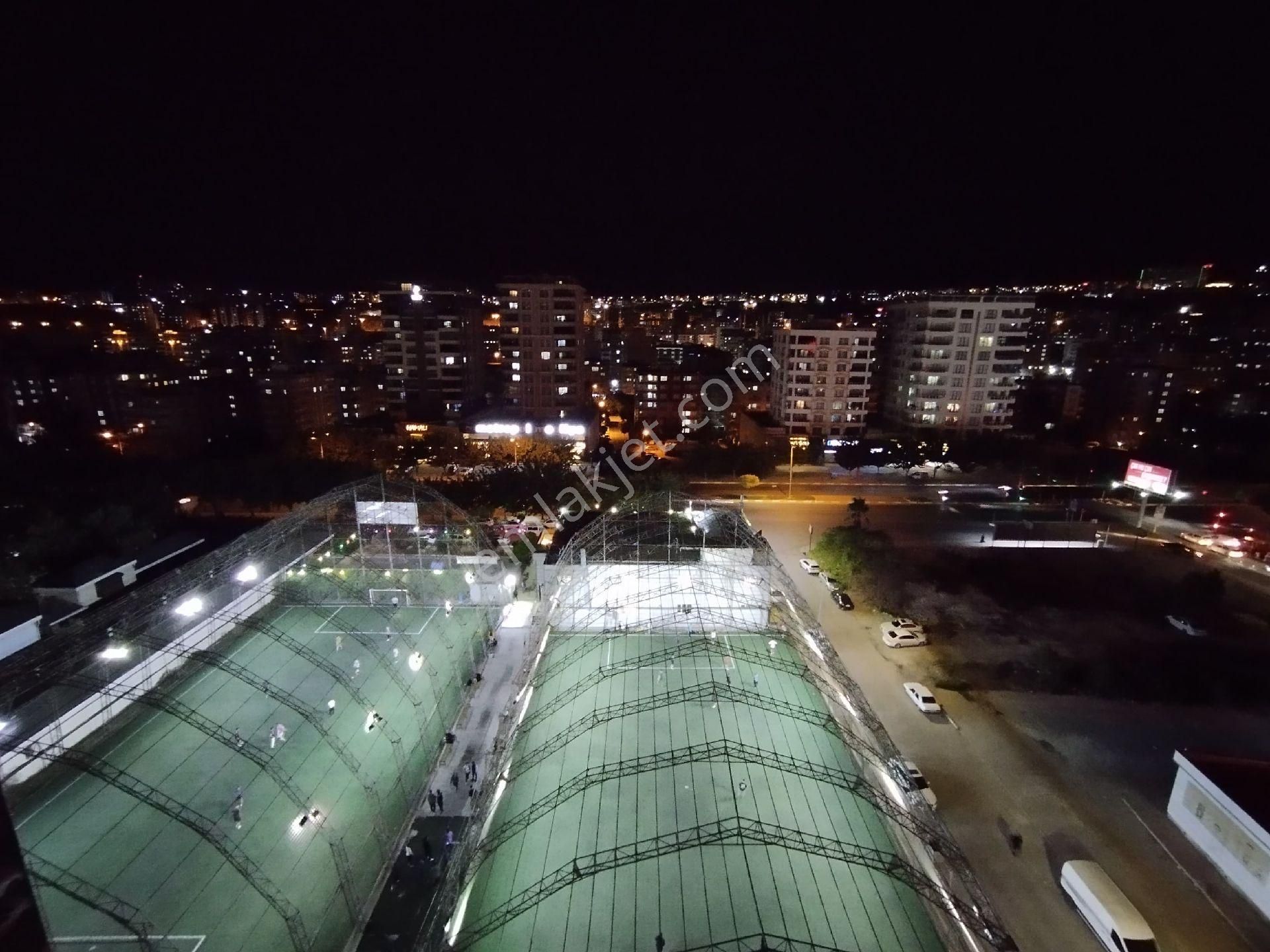 Önü Açık Süper Ev