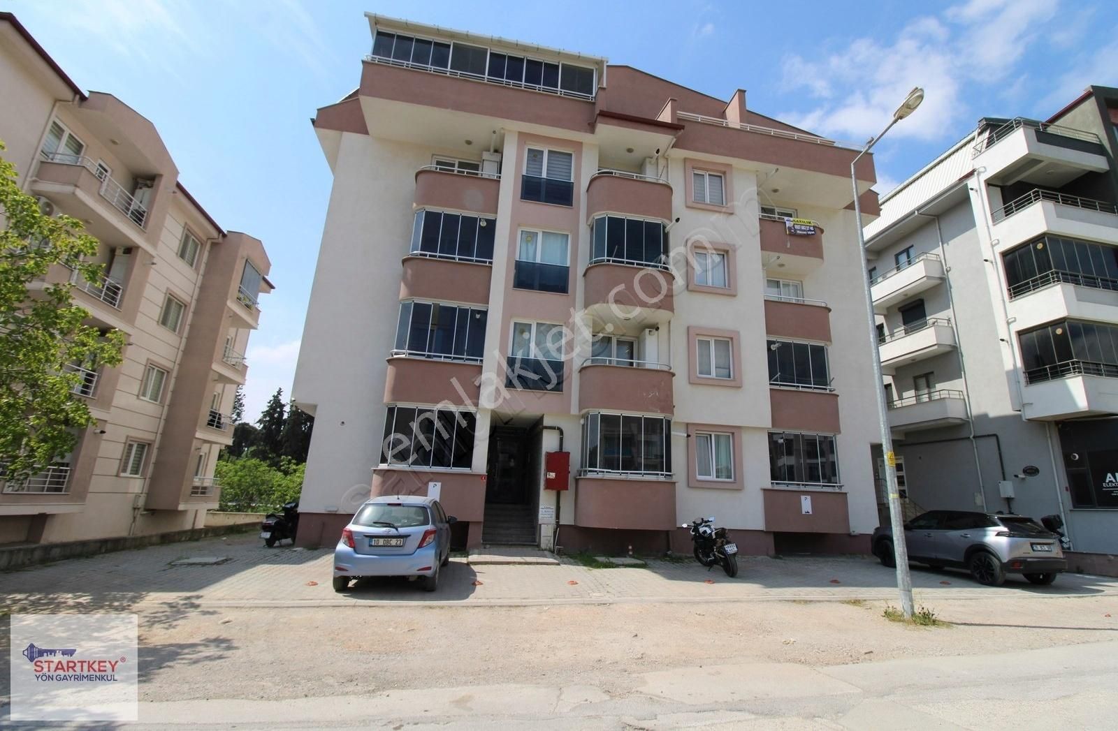Startkey Yön Den Balıkesirin Tutulan Bölgesinde Satılık 1+1