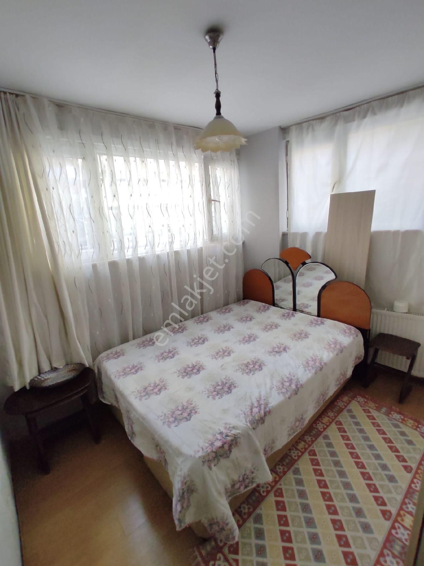 Satılık Yarım Bodrum Daire