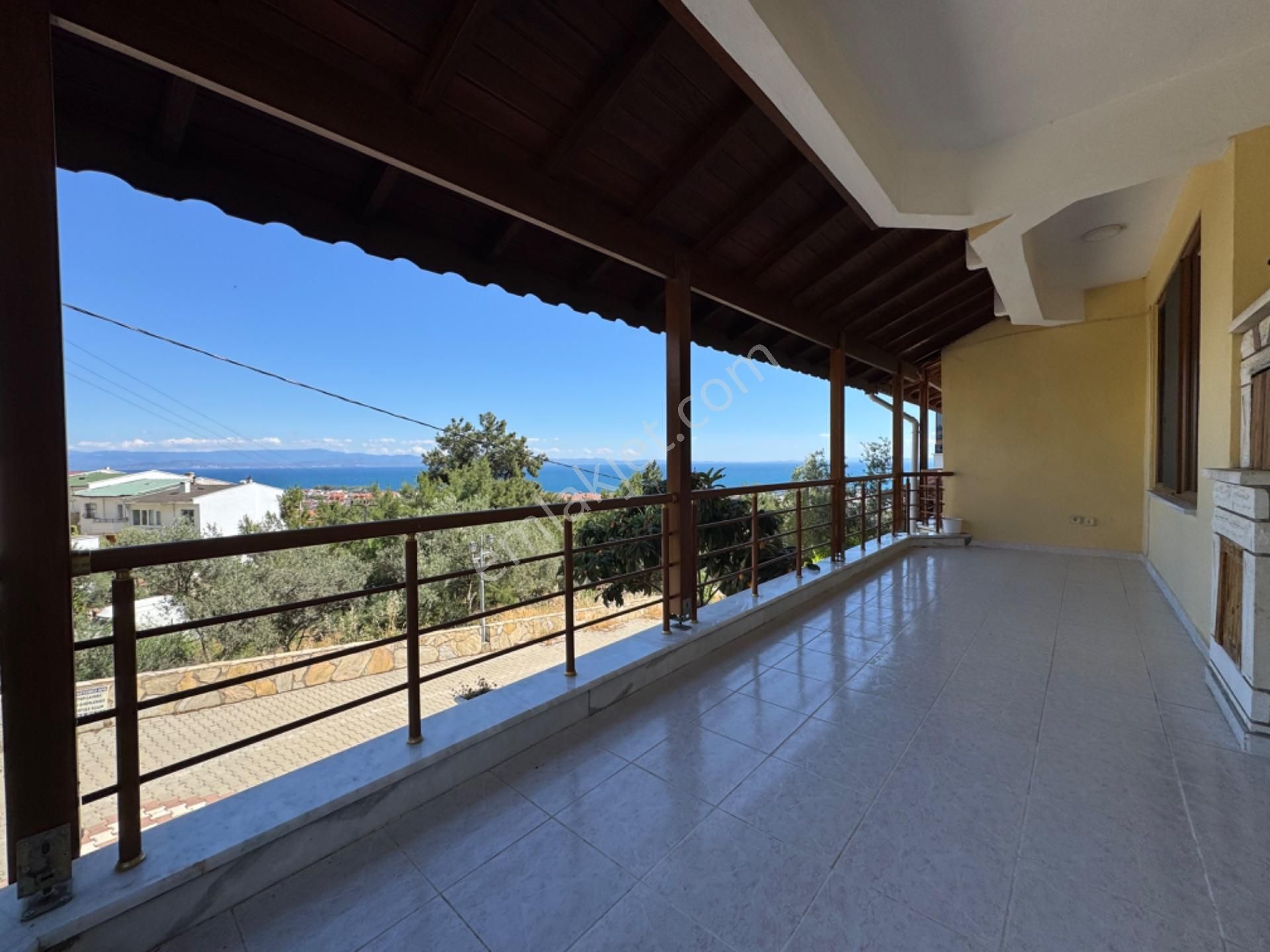 Altınoluk'da Muhteşem Dağ Ve Deniz Manzaralı Villa - Görsel 13