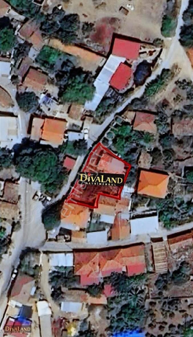 Germencik Ömerbeyli Köyünde Satılık Köy Evi