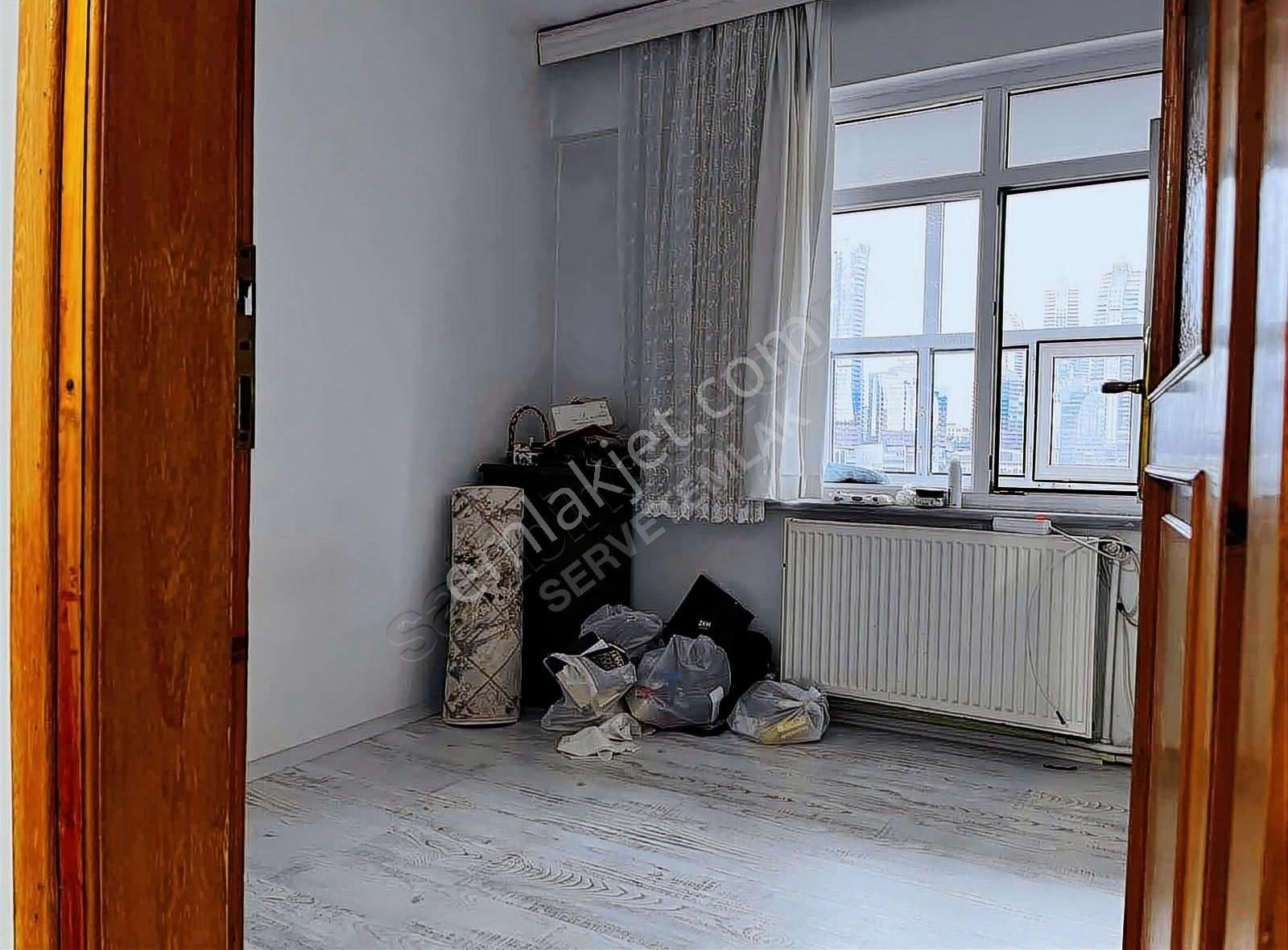 Merkezi Konumda Asansörlü