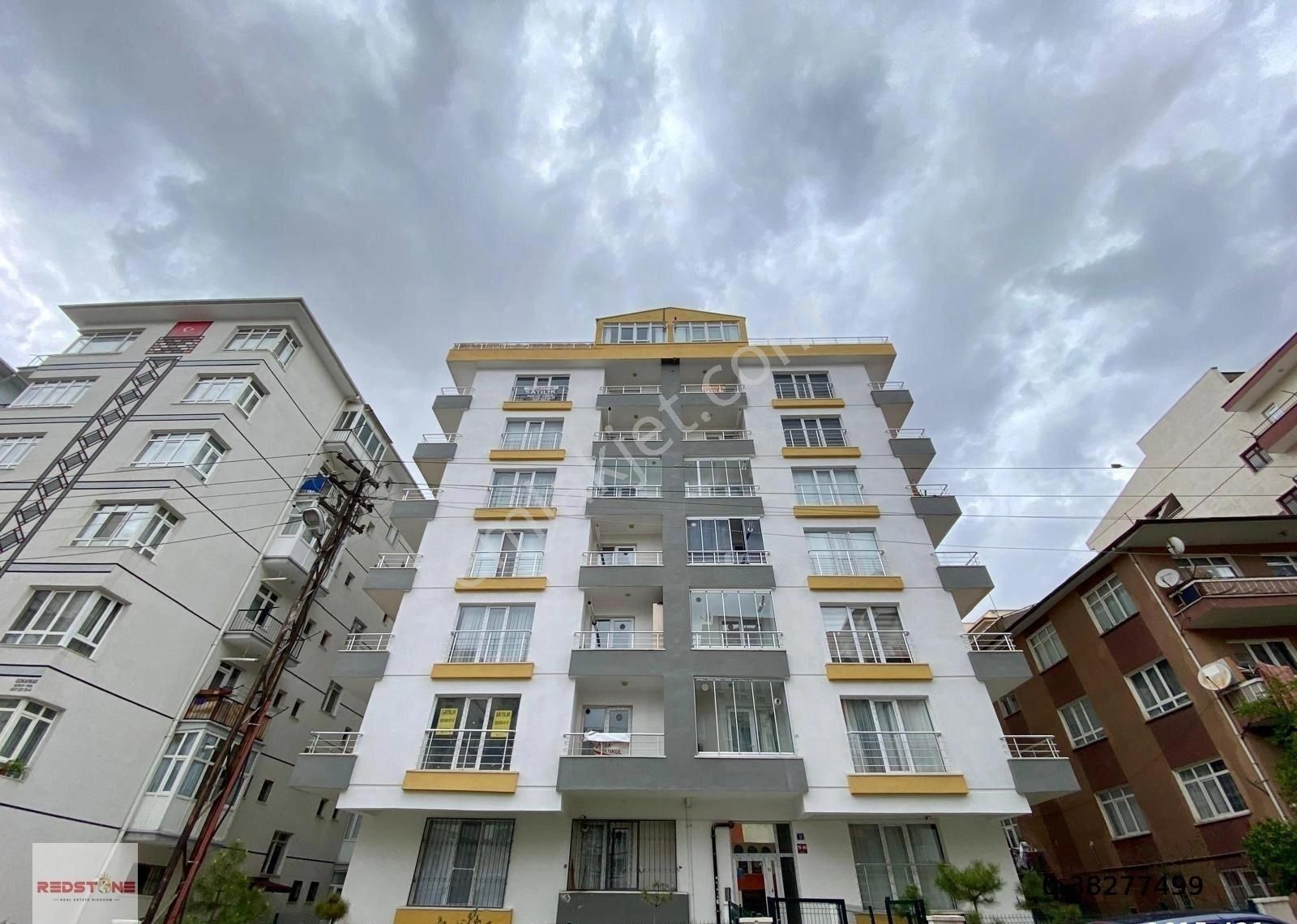 Redstone Castle Demetlale Satılık 2+1 Teraslı Dubleks Daire