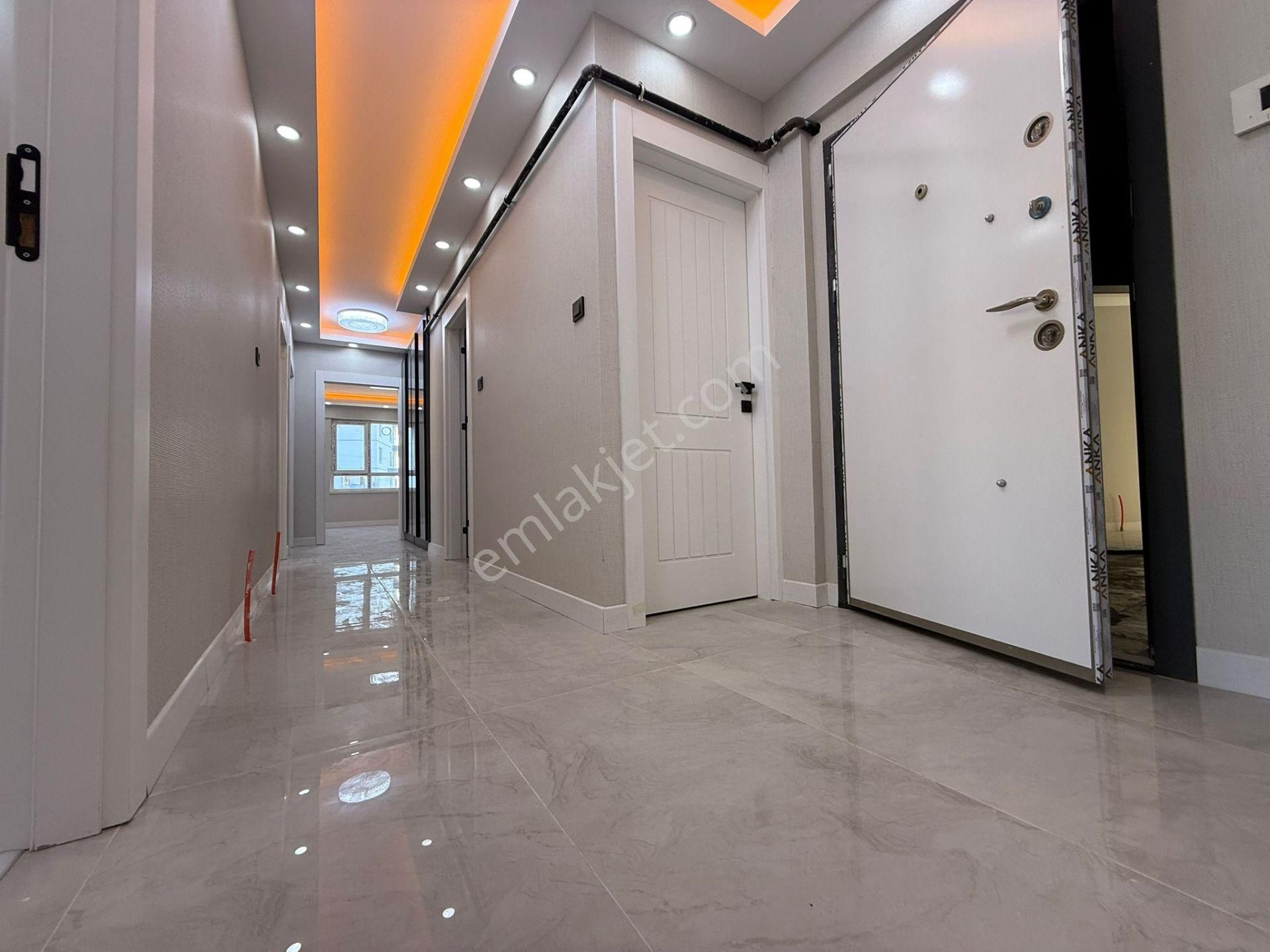 Keçiörende Köşe Başı 1 Katta Sıfır Ultra Lüks 3+1 Satılık Daire - Görsel 11