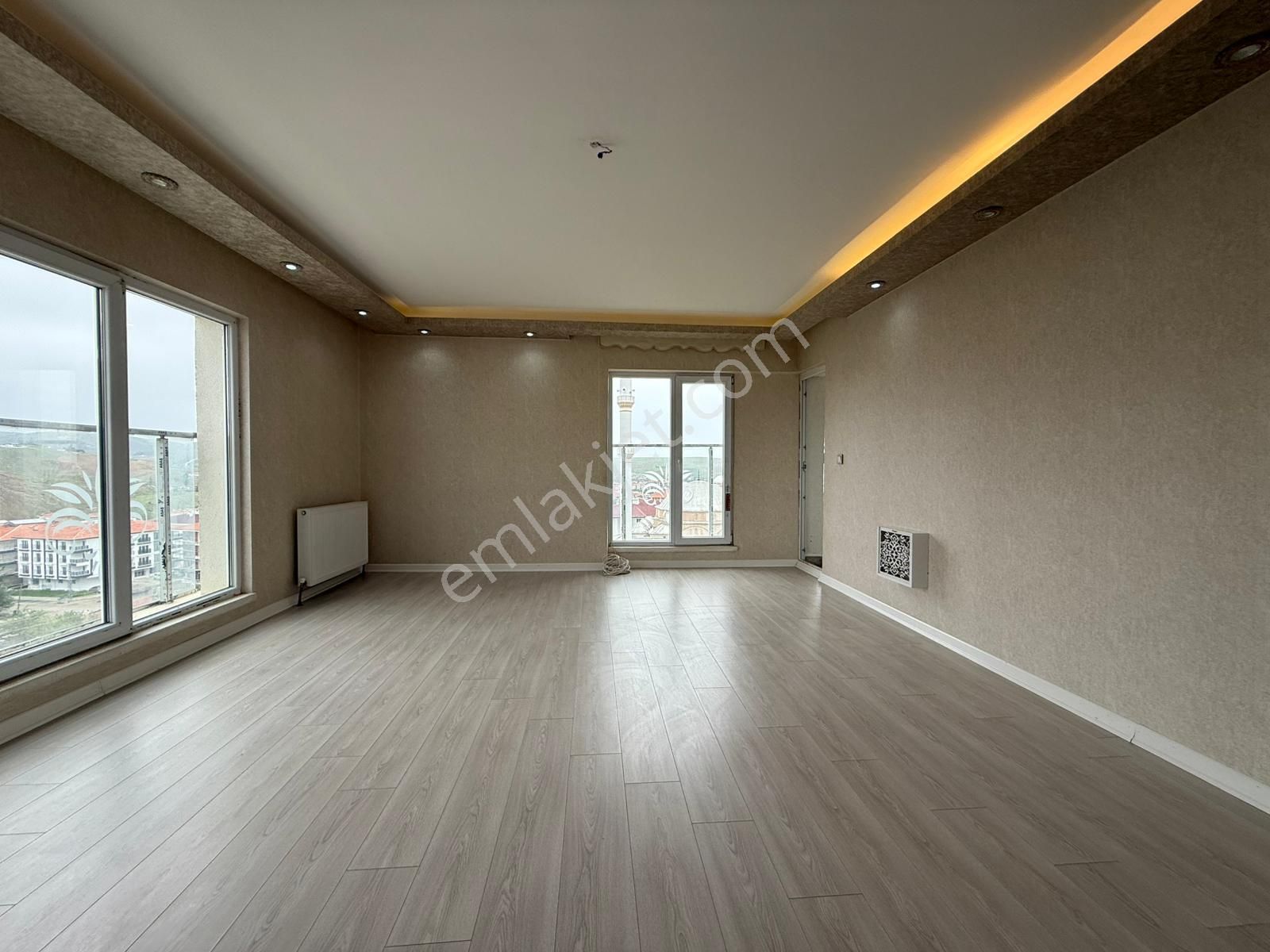 Keçiörende 3+1 Site İçinde Türk Hamamlı Cam Balkonlu Full Yapılı Daire - Görsel 29