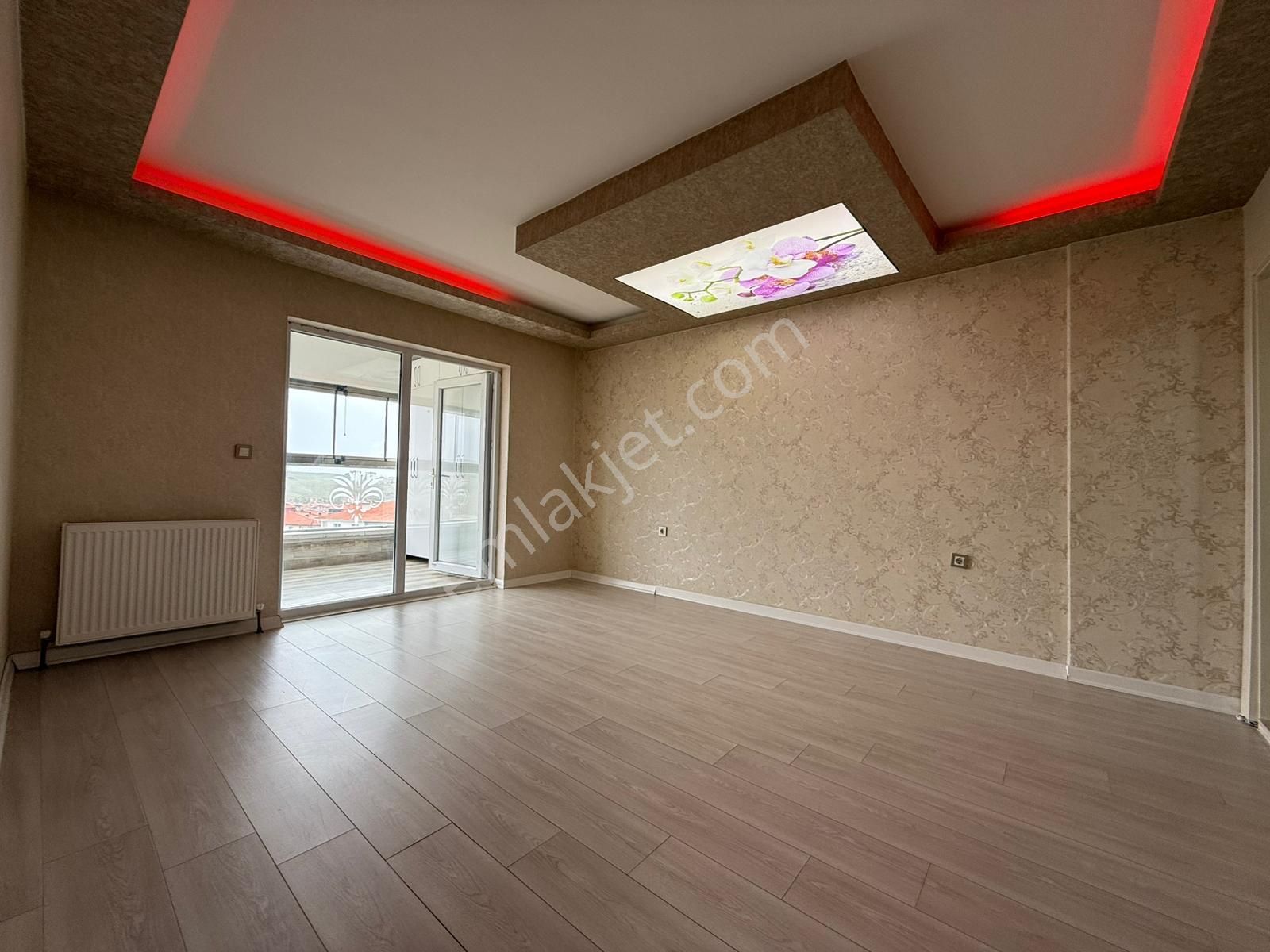 Keçiörende 3+1 Site İçinde Türk Hamamlı Cam Balkonlu Full Yapılı Daire - Görsel 24