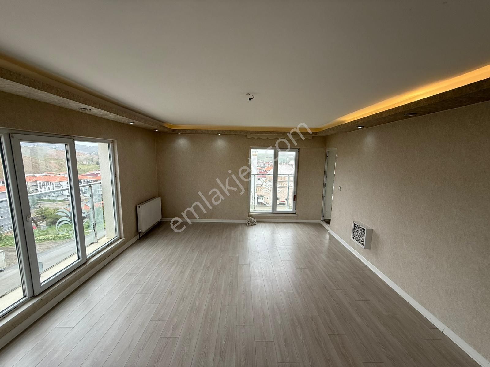 Keçiörende 3+1 Site İçinde Türk Hamamlı Cam Balkonlu Full Yapılı Daire - Görsel 26